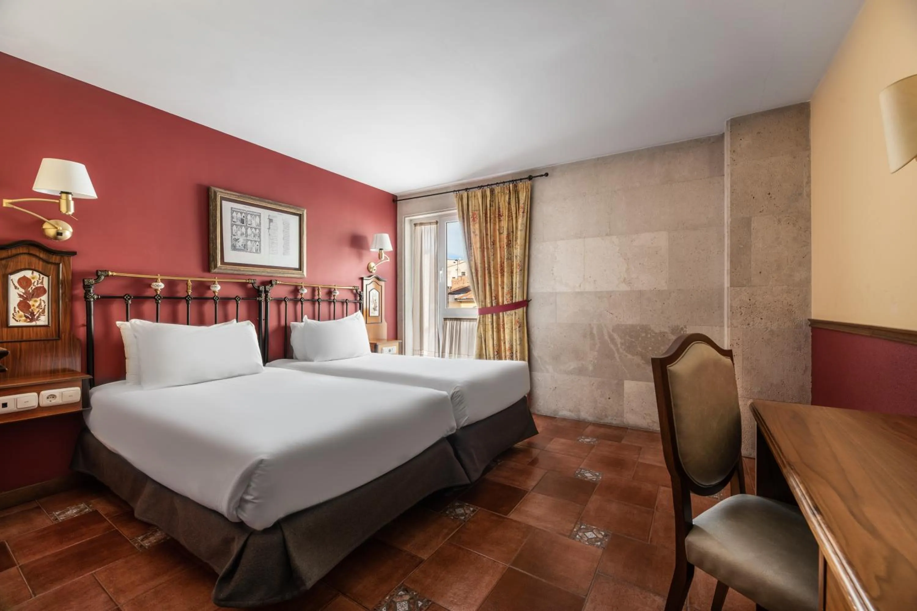 Photo of the whole room, Bed in Crisol Mesón del Cid