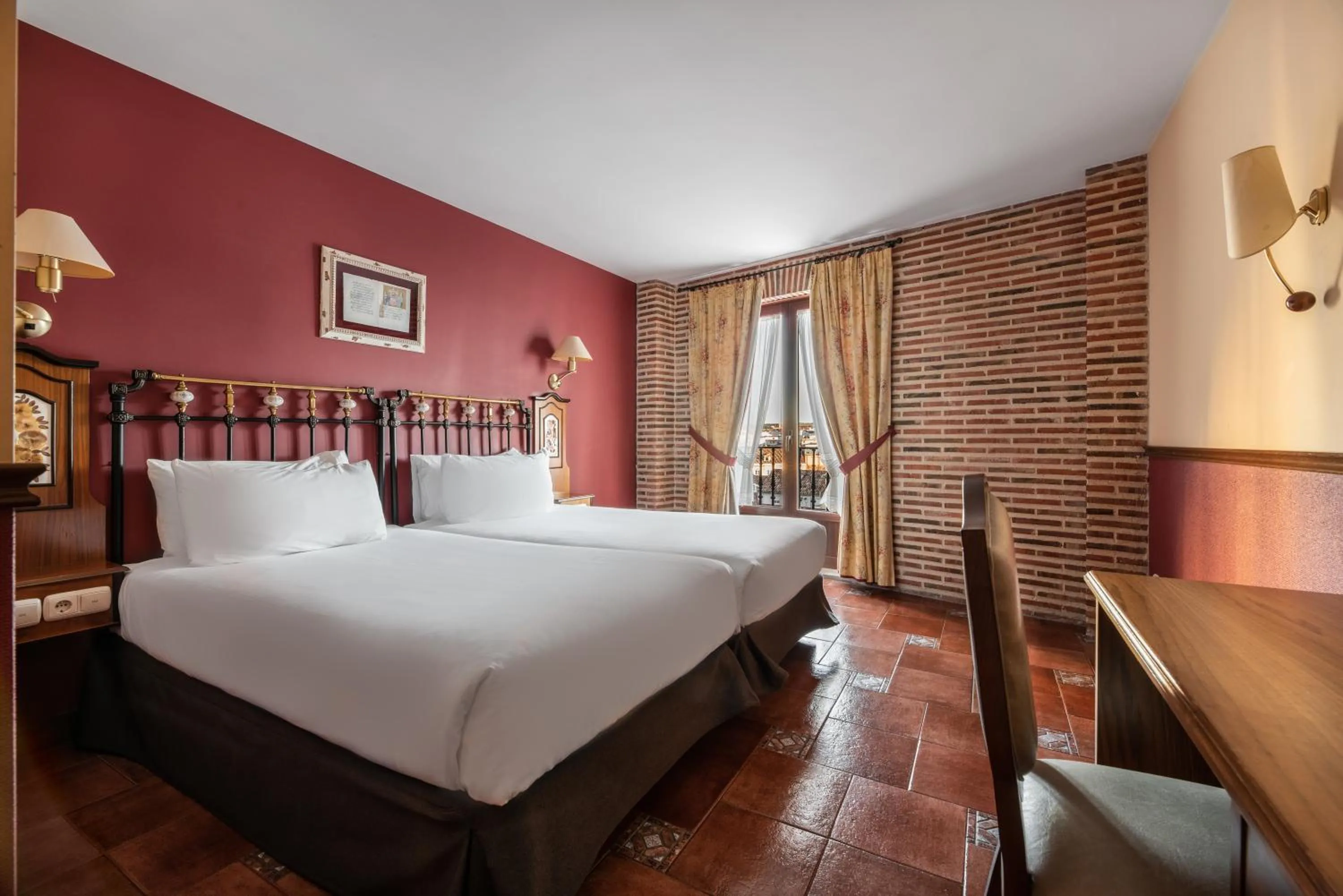 Bed in Crisol Mesón del Cid