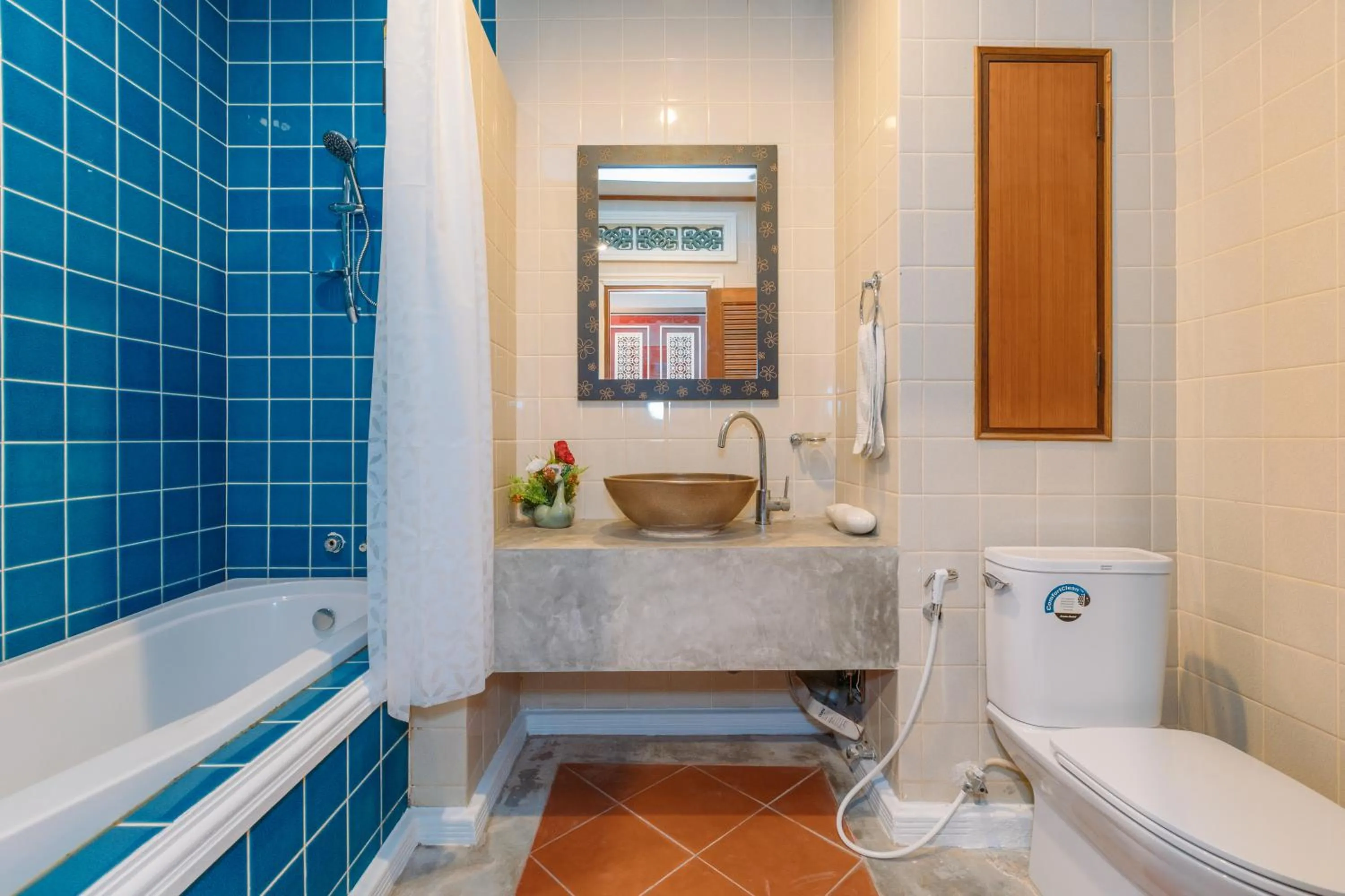 Shower in Botan Boutique Hotel