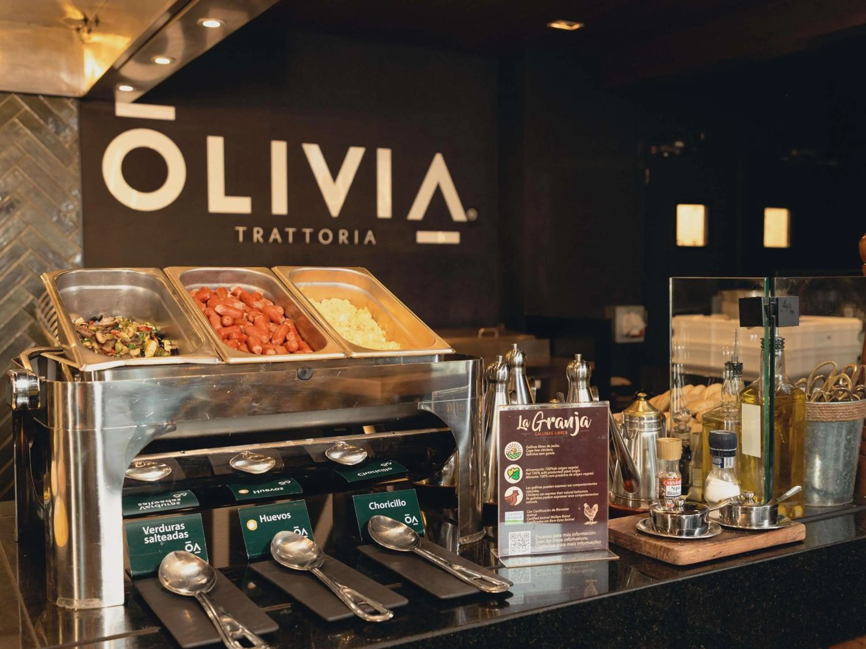 Breakfast in ibis Santiago Las Condes