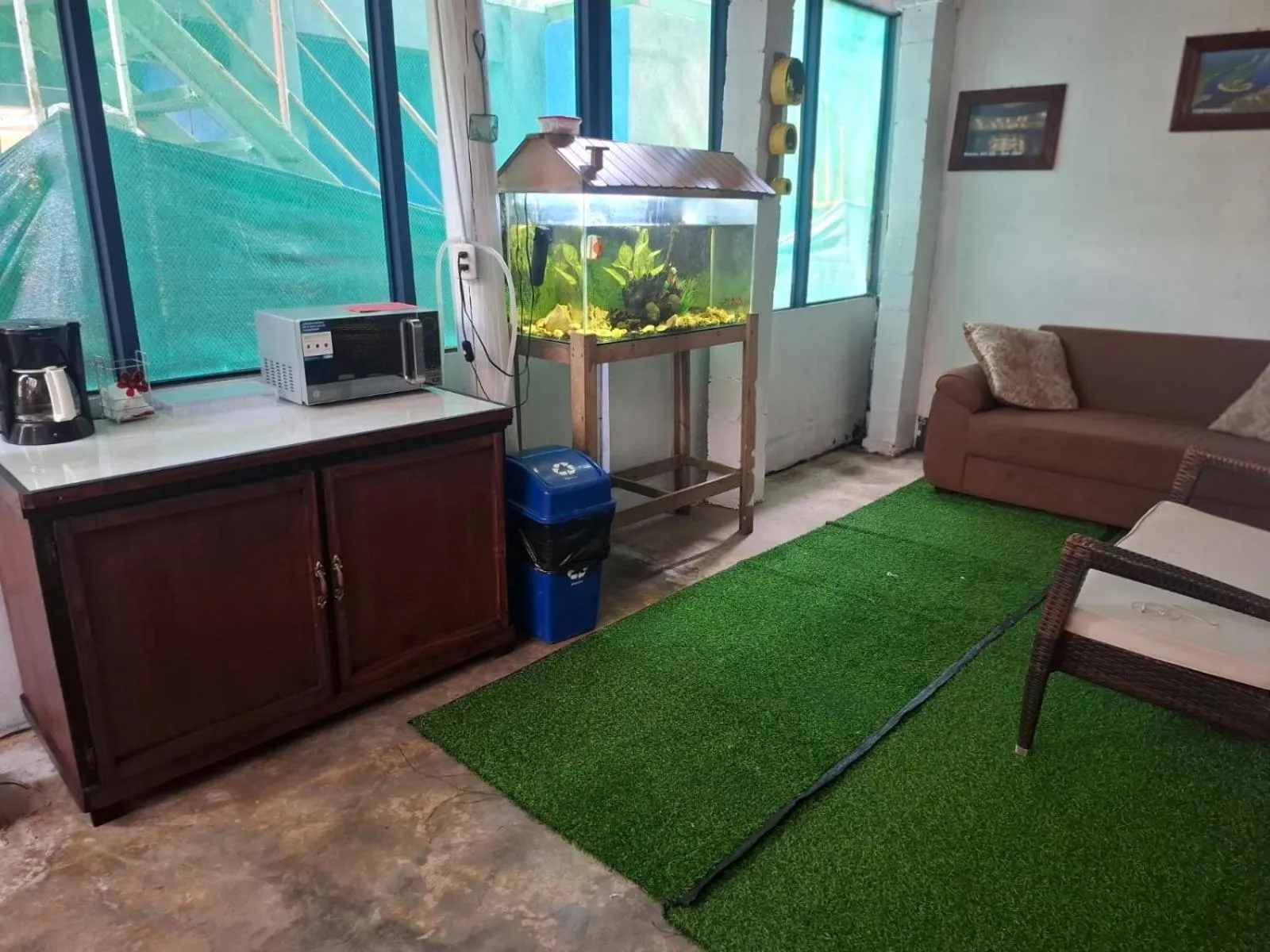 Living room in Cabinas Tortuguero Natural