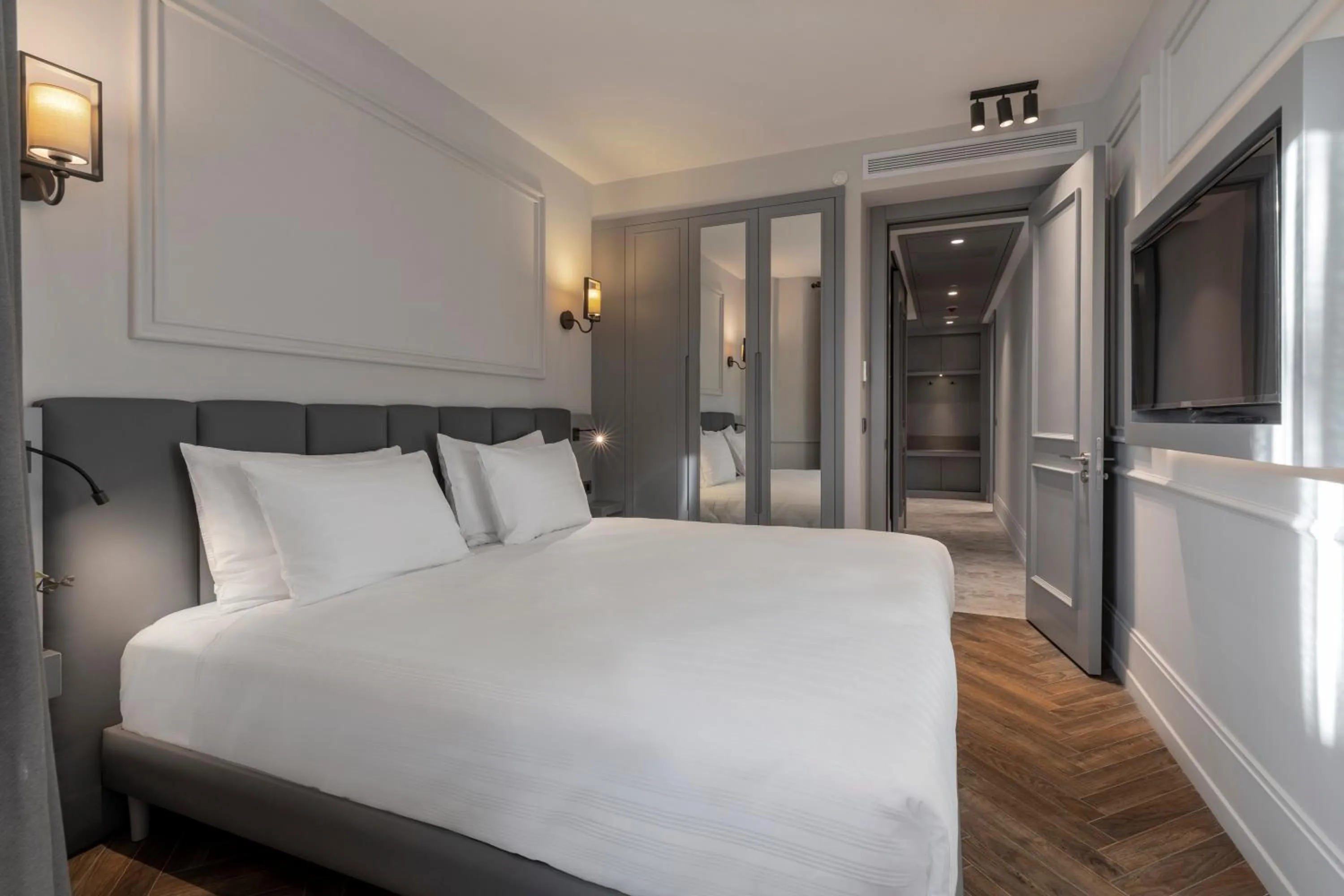 Bed in Wish More Hotel Şişli