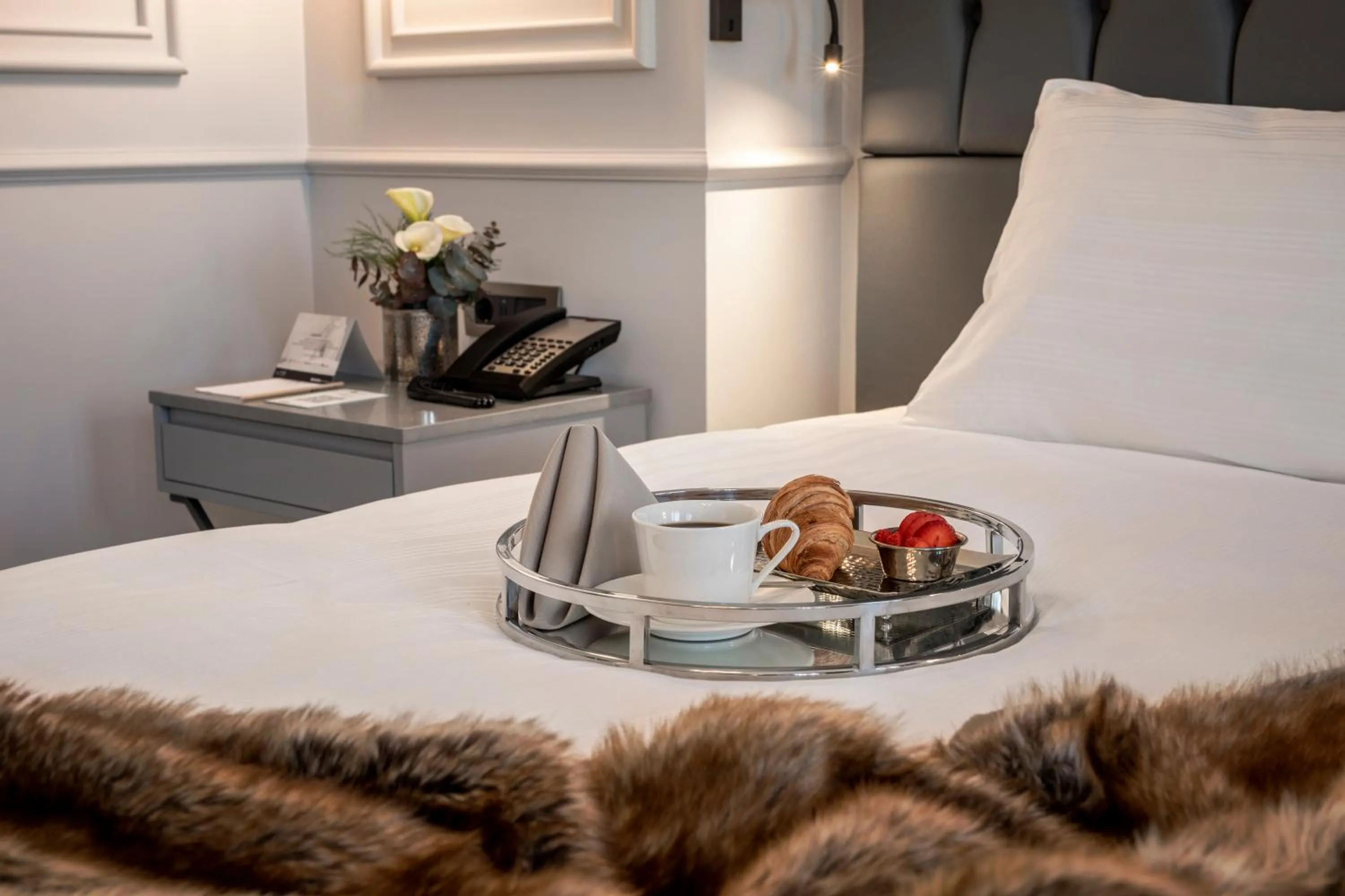 Bed in Wish More Hotel Şişli