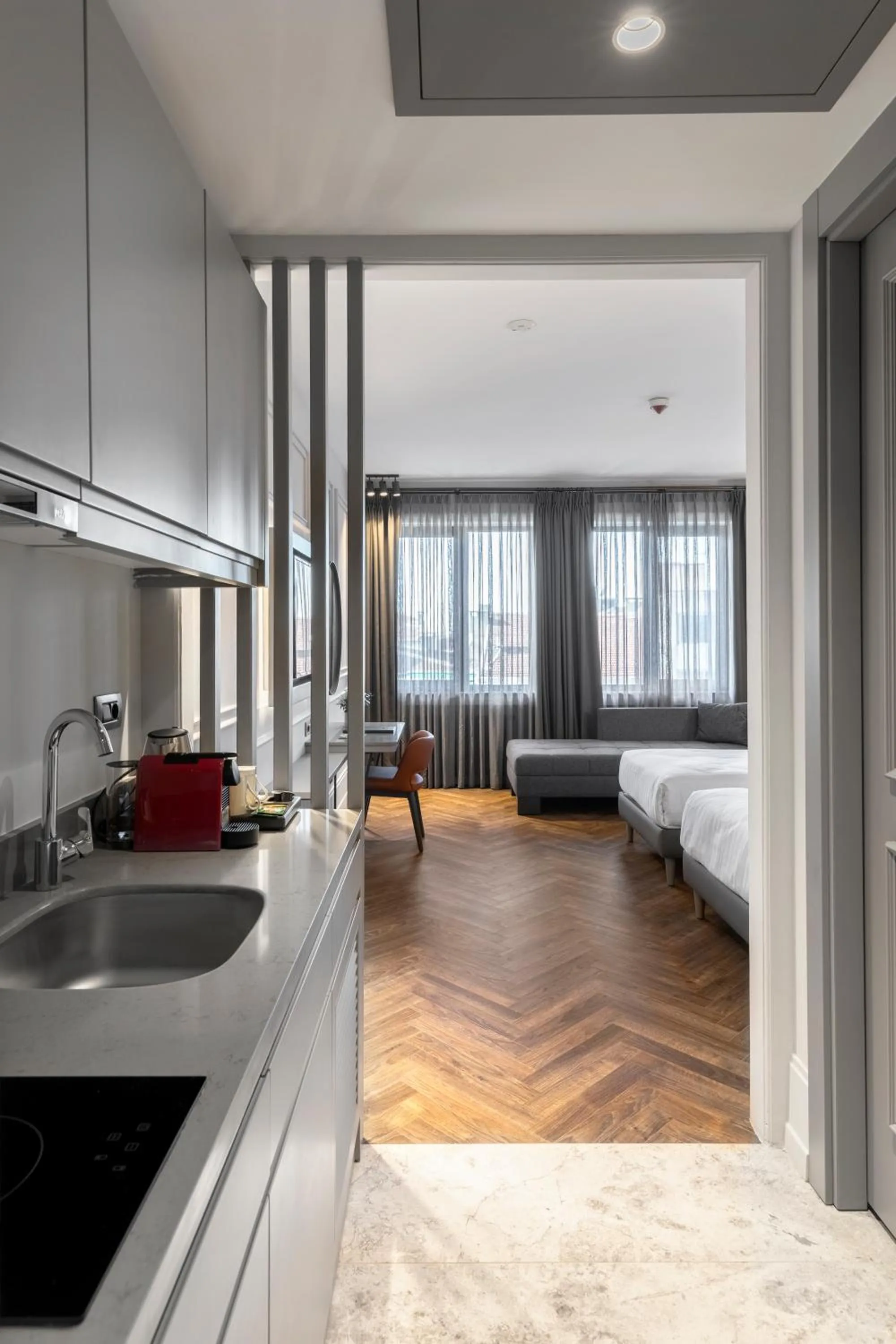 Kitchen or kitchenette, Bed in Wish More Hotel Şişli