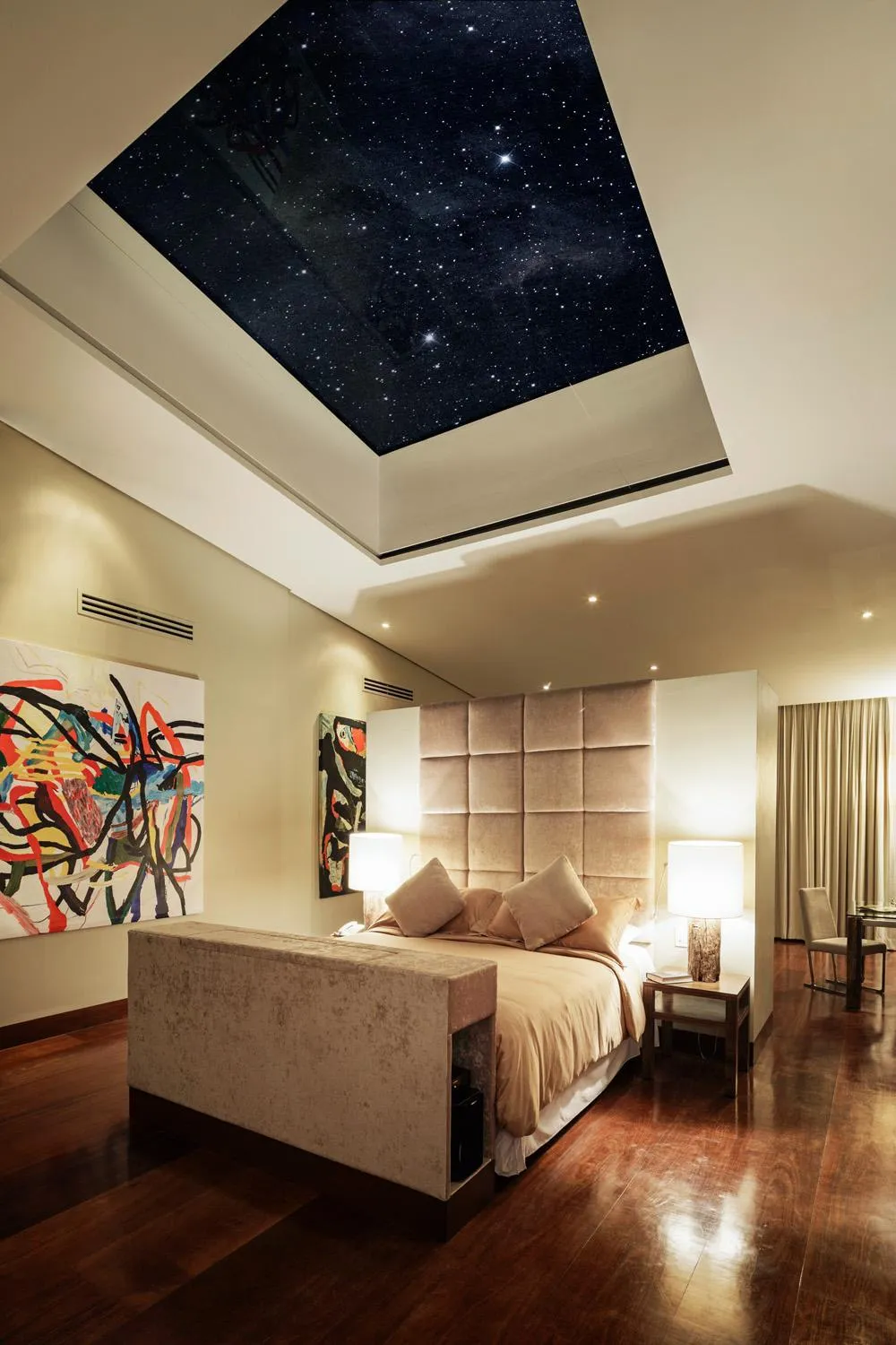 Bedroom, Bed in Under the Stars Luxury Apartment