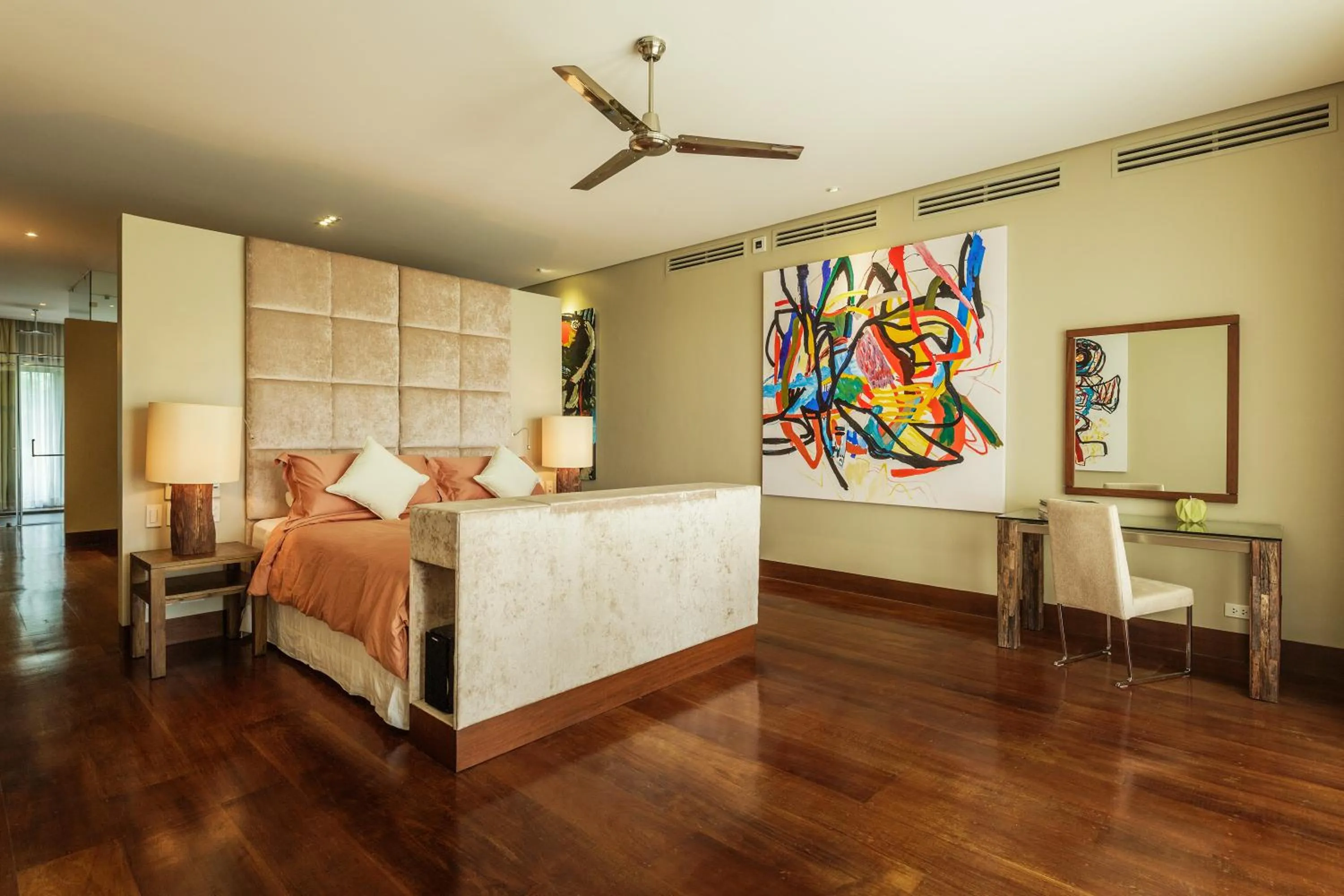 Photo of the whole room, Bed in Under the Stars Luxury Apartment