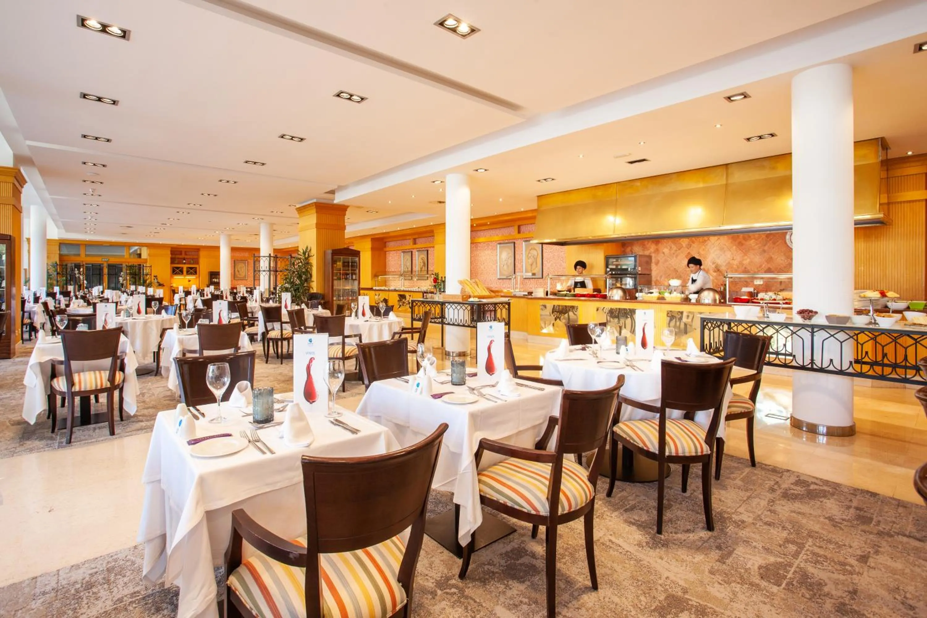 Restaurant/places to eat in Grupotel Playa de Palma Suites & Spa