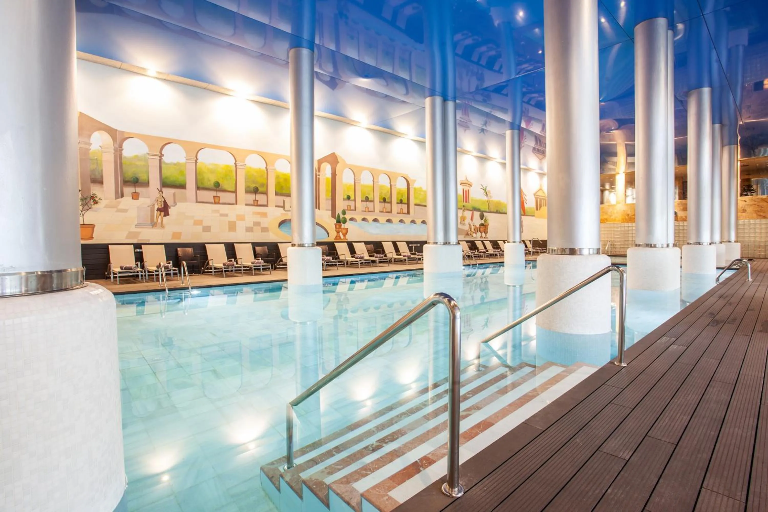 Hot Spring Bath in Grupotel Playa de Palma Suites & Spa