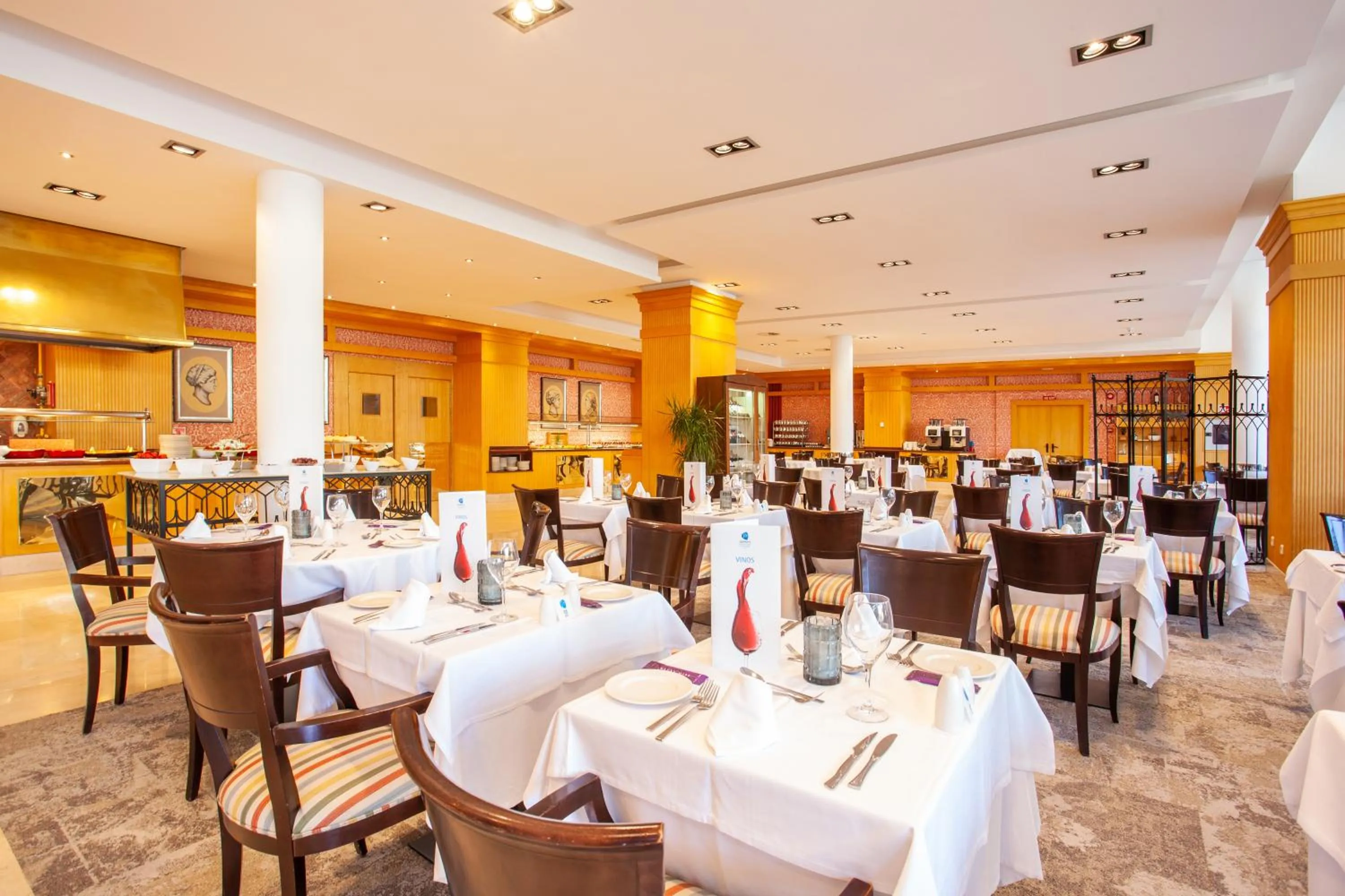 Restaurant/places to eat in Grupotel Playa de Palma Suites & Spa