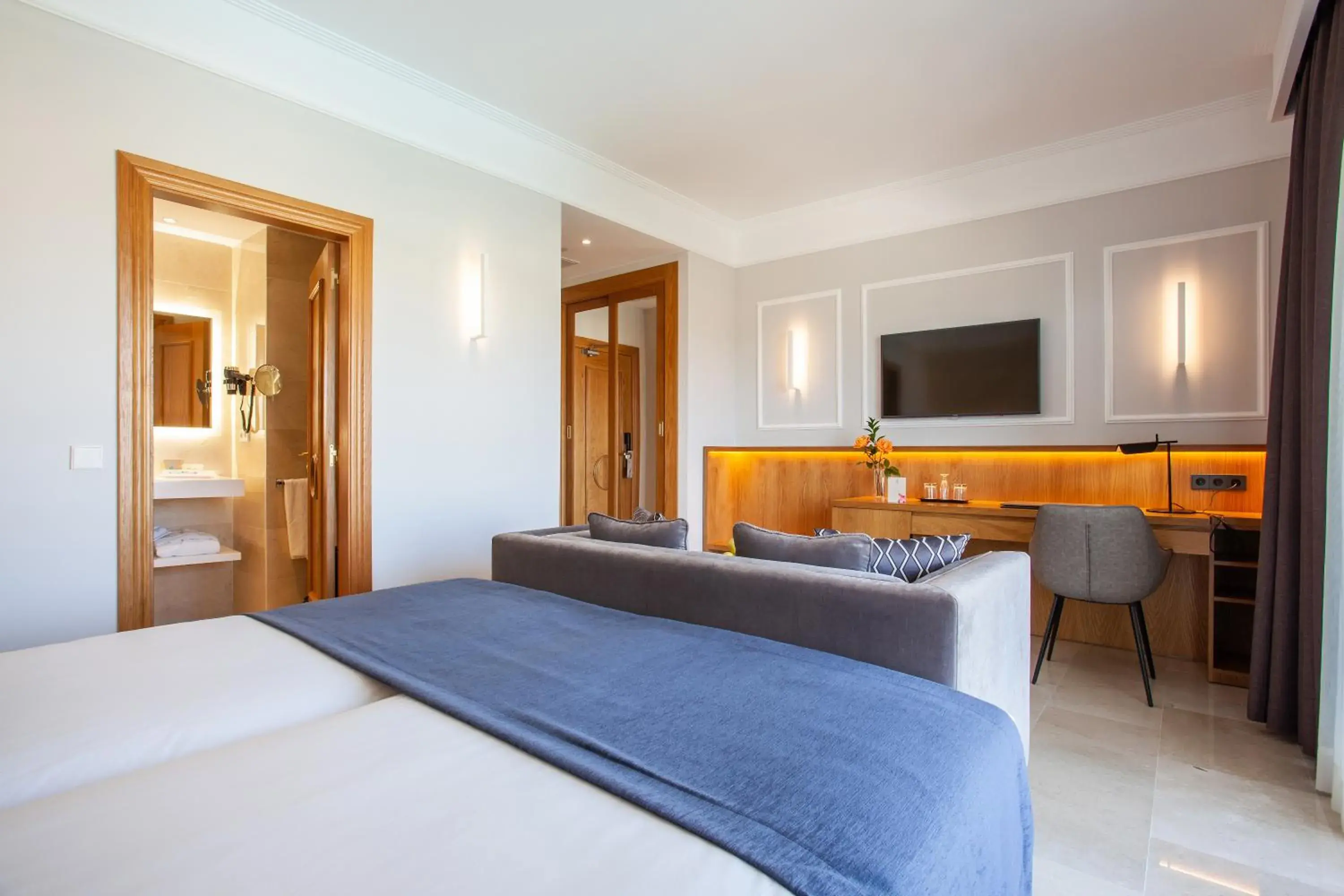Junior Suite with Pool View (1 Adult) in Grupotel Playa de Palma Suites & Spa Junior Suite with Pool View (1 Adult) in Grupotel Playa de Palma Suites & Spa