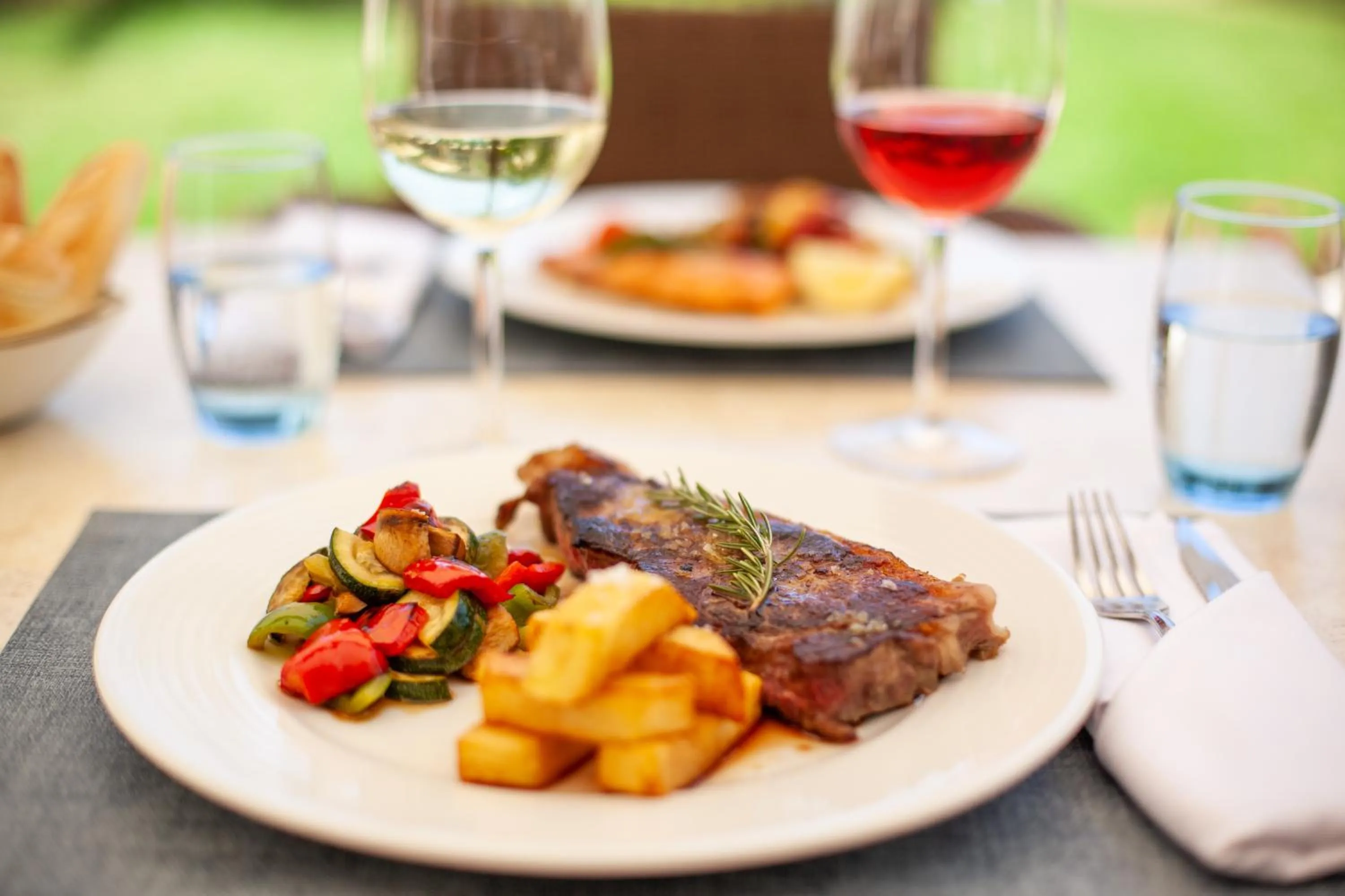 Meals in Grupotel Playa de Palma Suites & Spa