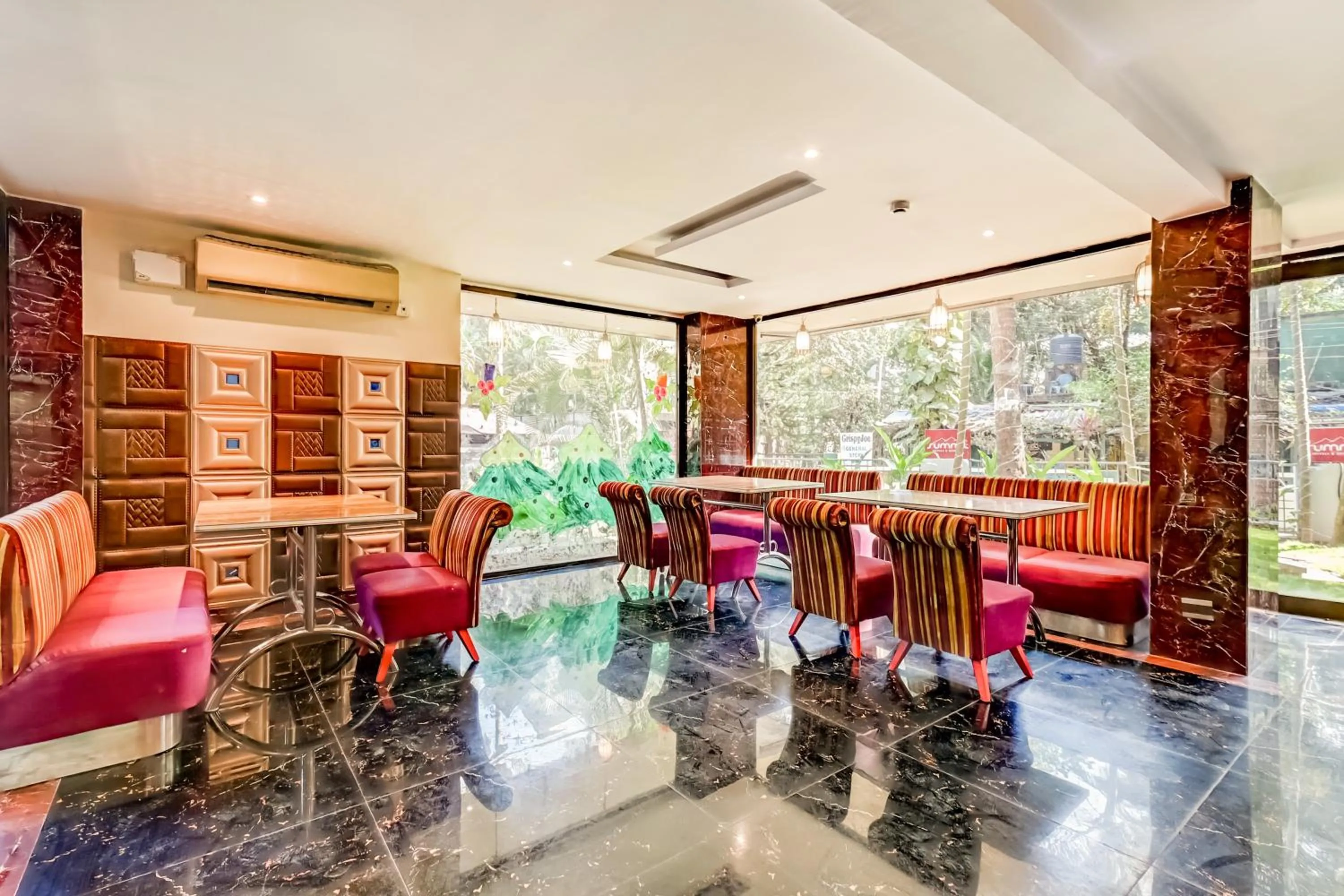 Restaurant/places to eat in Summit Calangute Resort & Spa