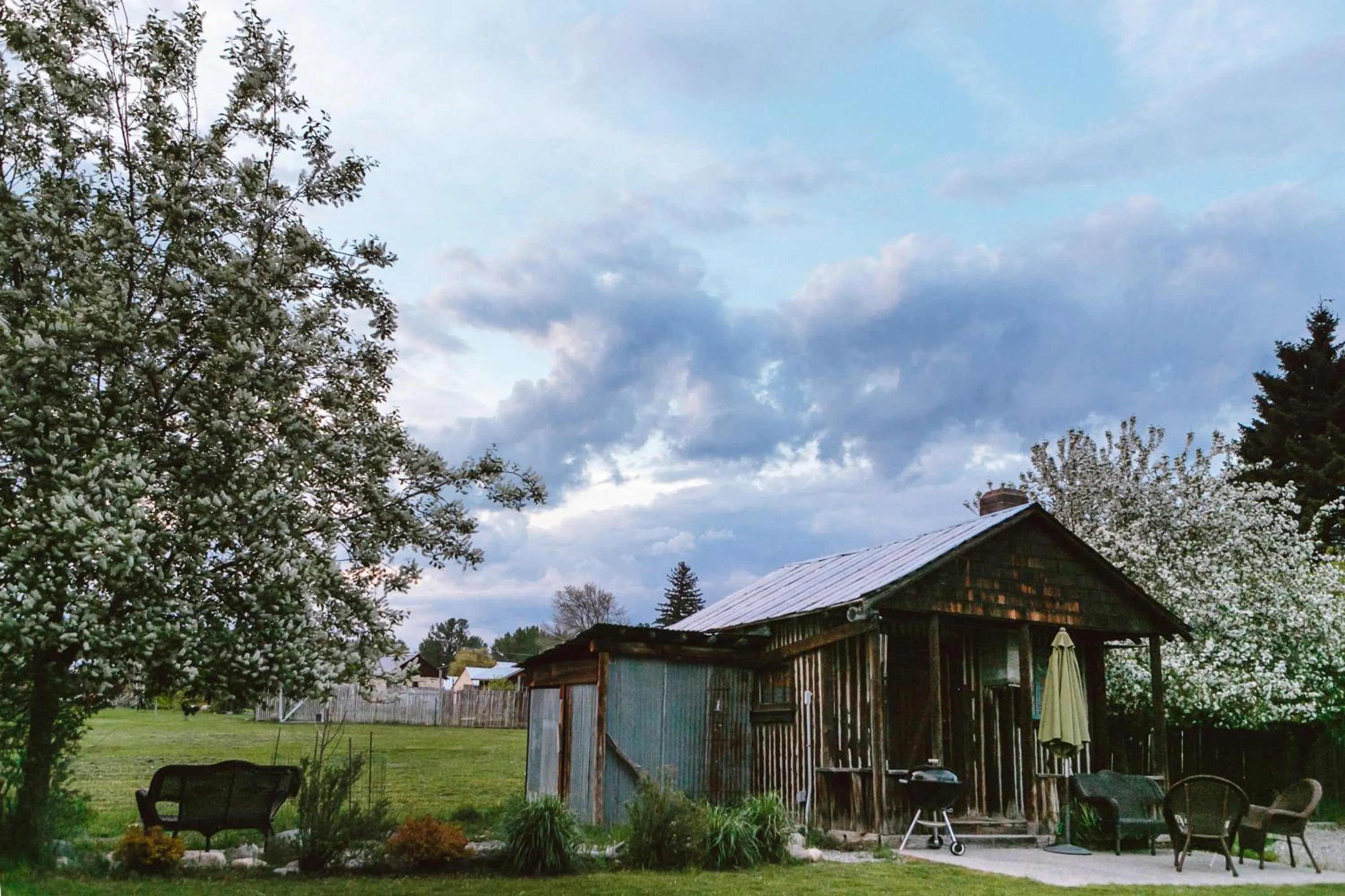 Property building in Mt Gardner Inn