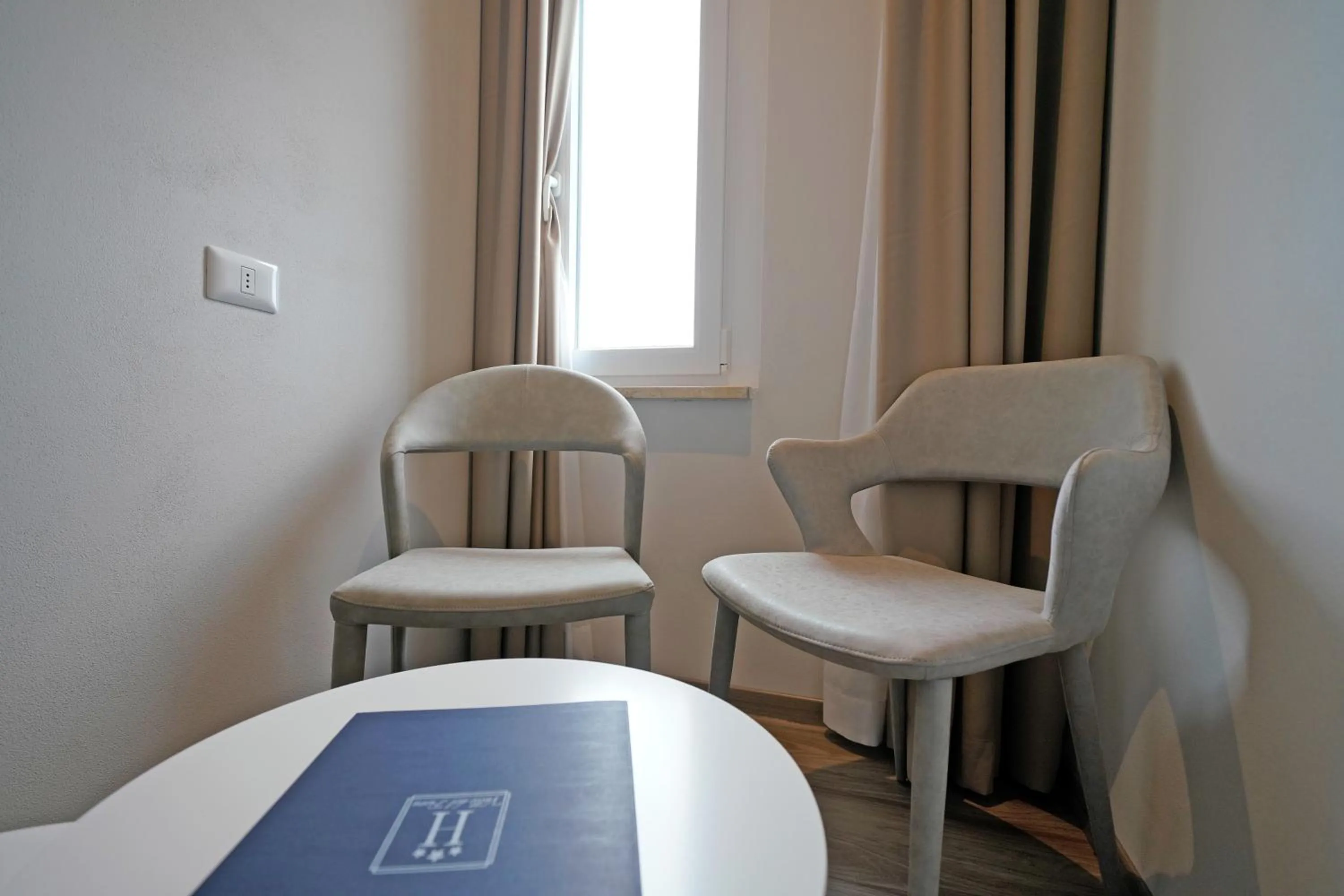 Photo of the whole room in Hotel Valle del Fiora