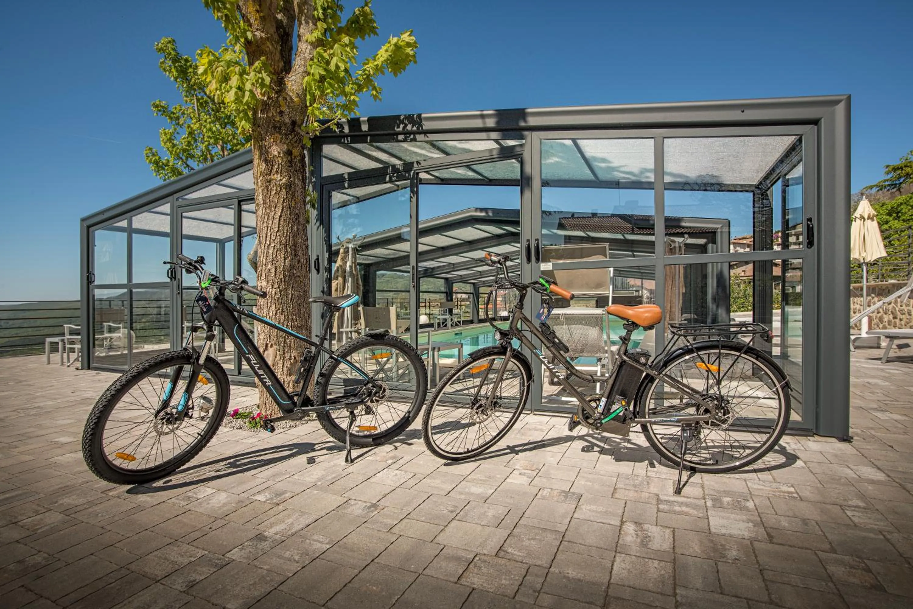 Cycling in Hotel Valle del Fiora
