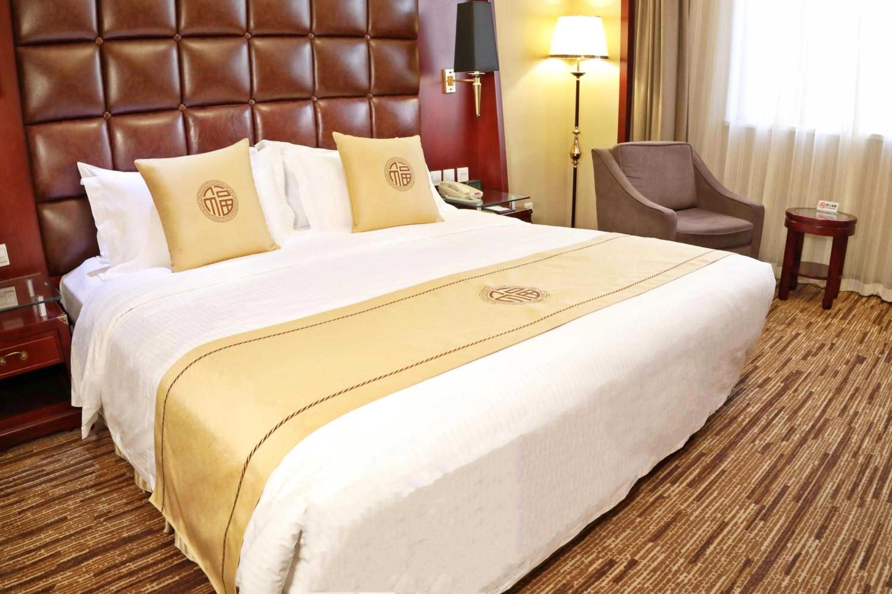 Bed in Jianguo Qianmen Beijing