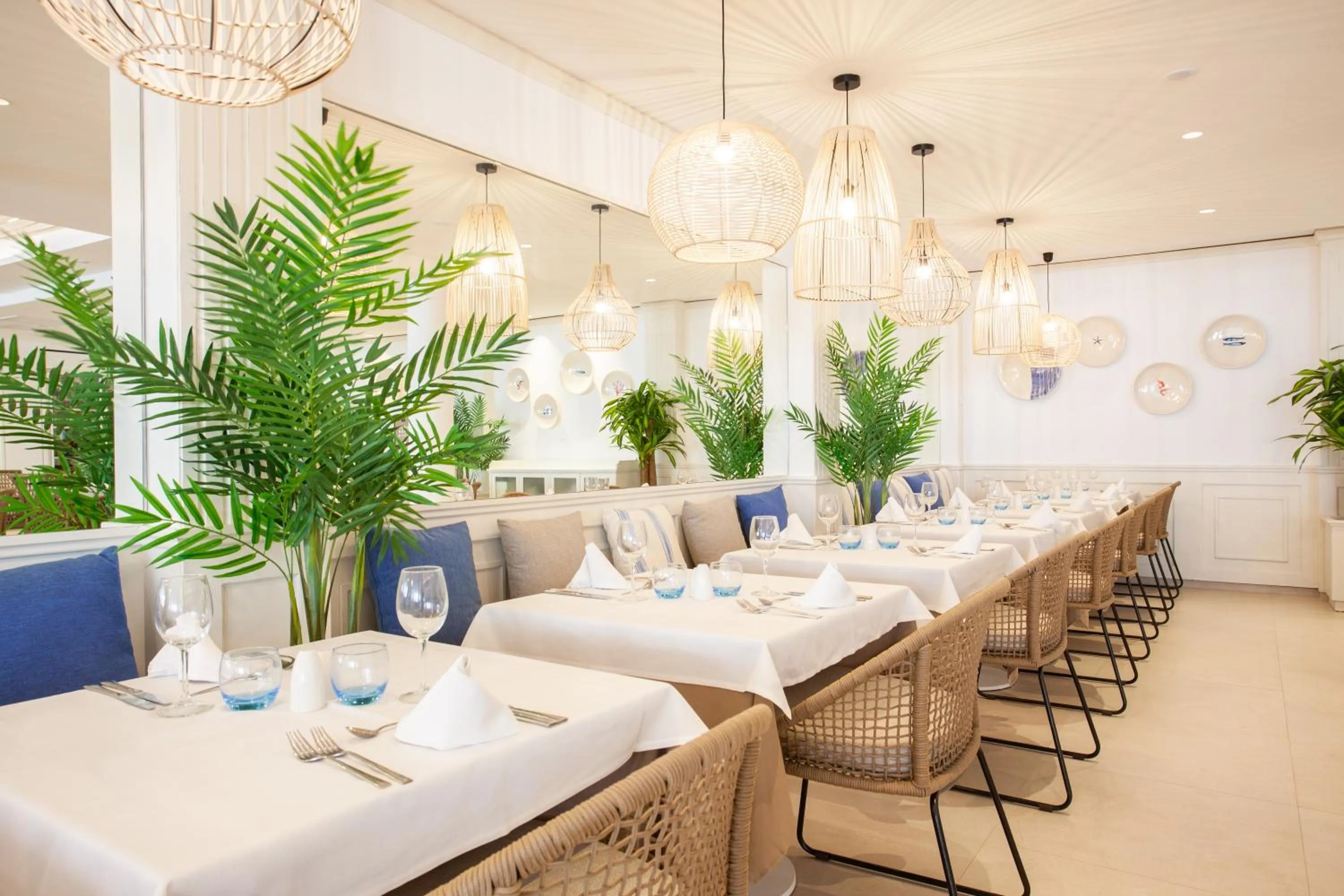 Restaurant/places to eat in Grupotel Aldea Cala'n Bosch