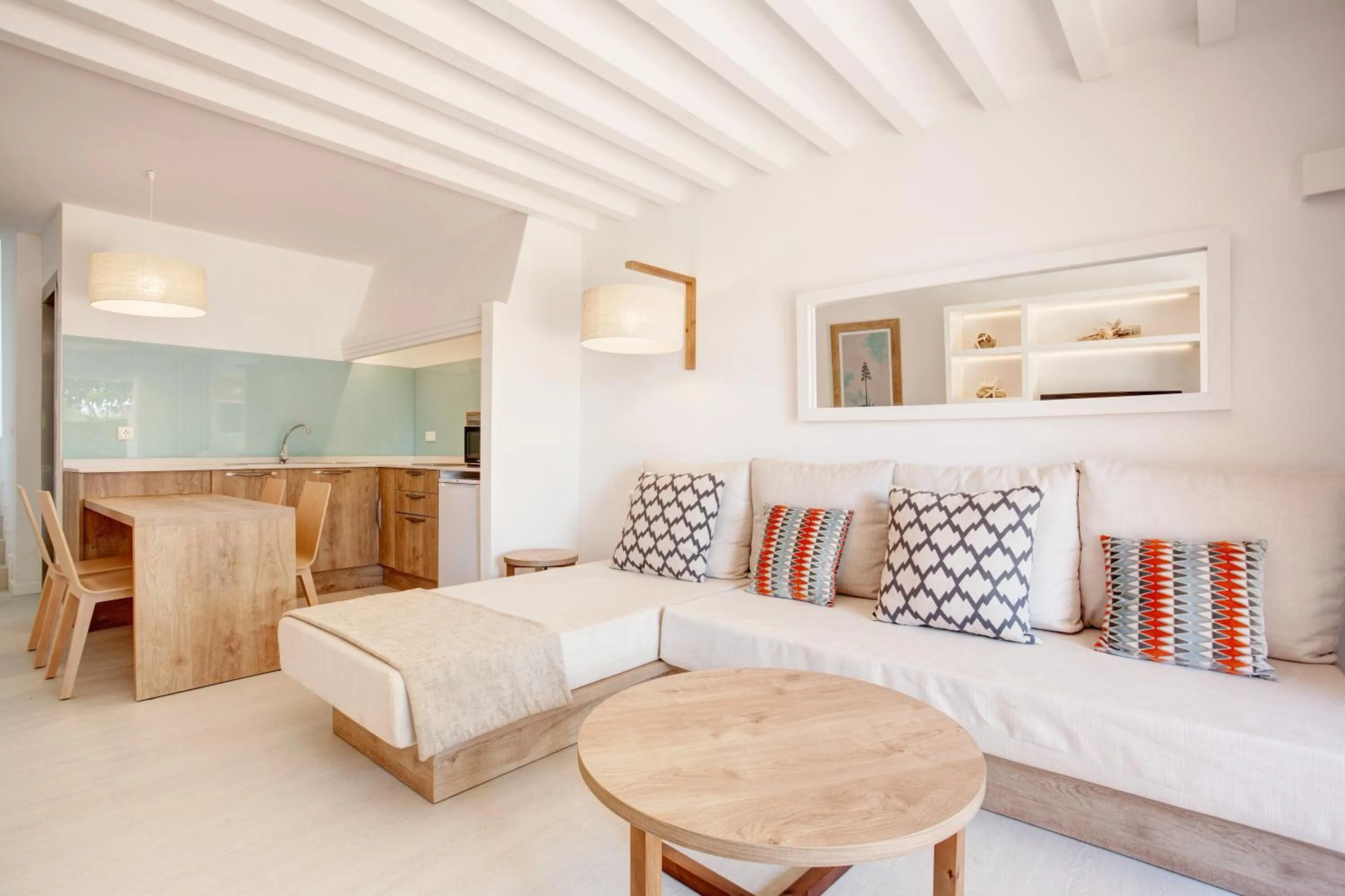 Kitchen or kitchenette in Grupotel Aldea Cala'n Bosch