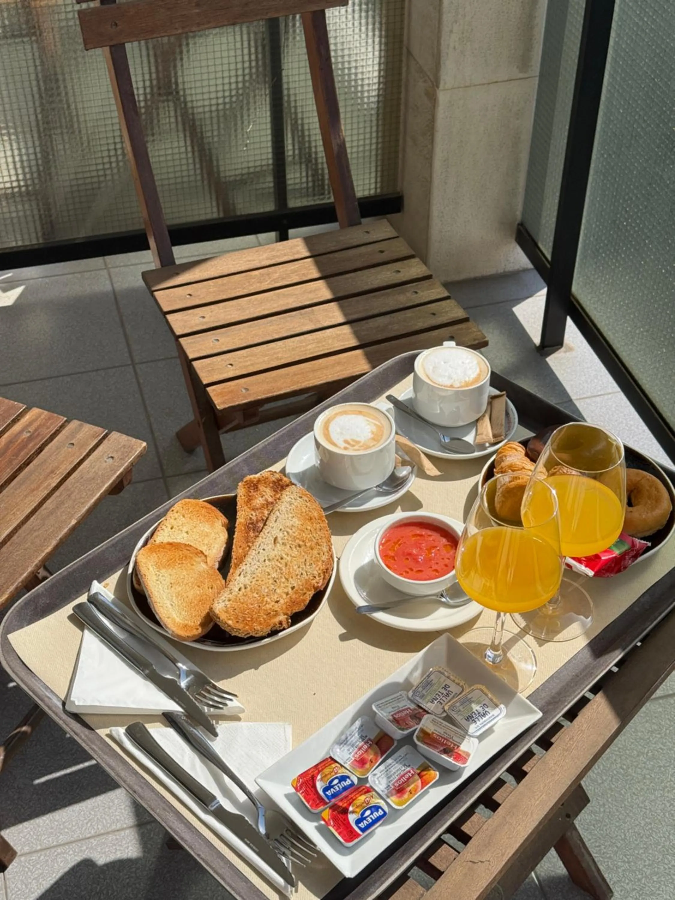 Breakfast in Hotel Real