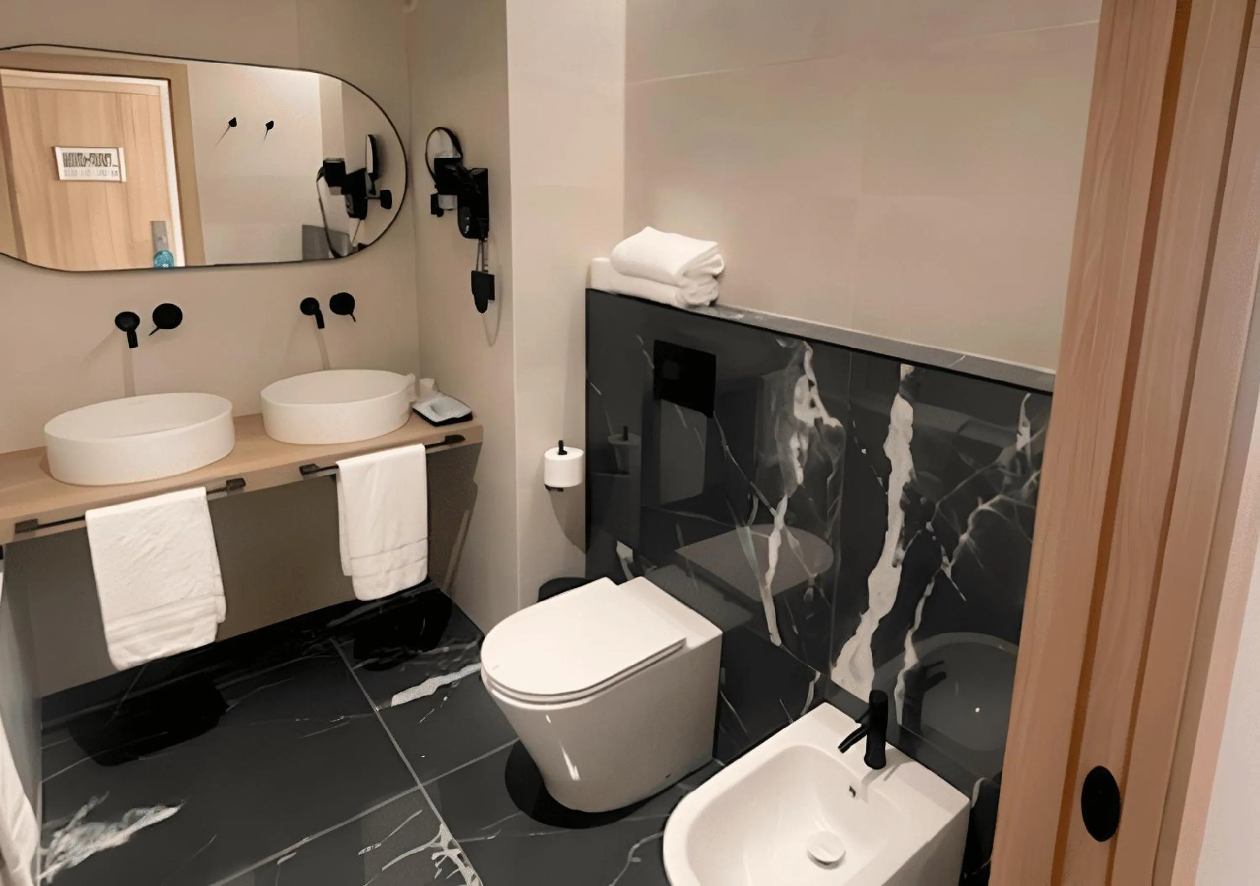 Toilet in Hotel Real