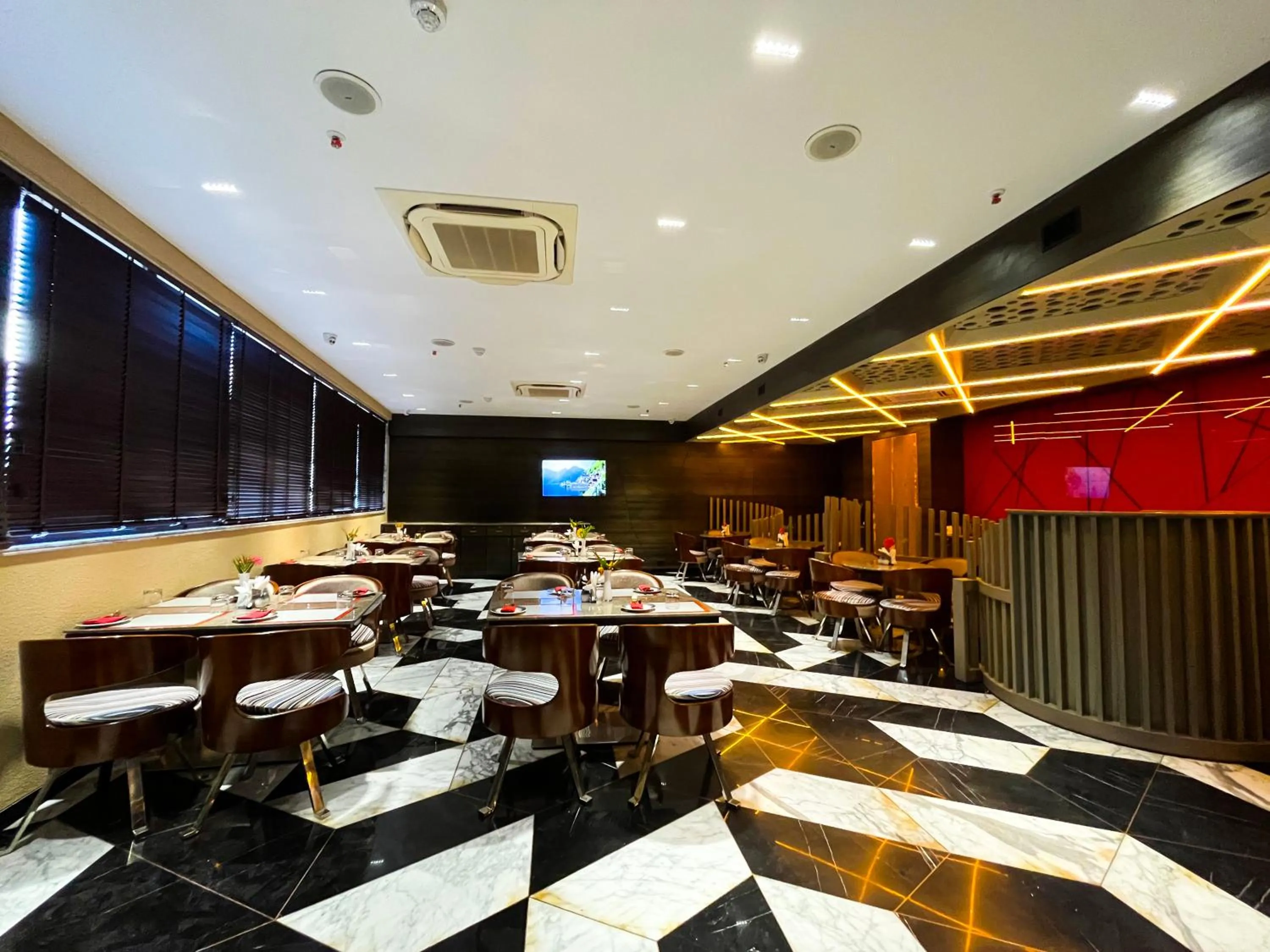 Breakfast in Morvee Hotels Alipore Kolkata