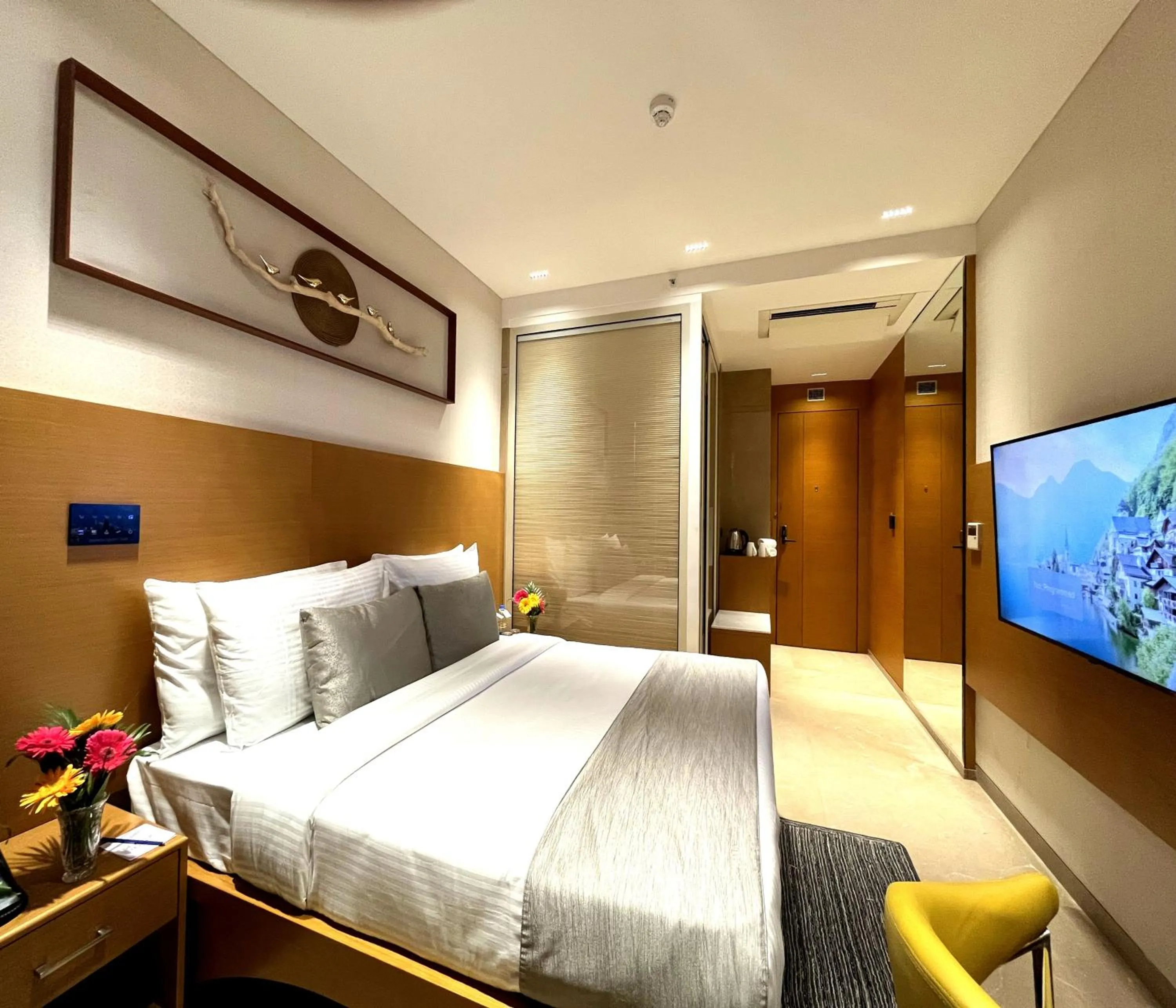 Bed in Morvee Hotels Alipore Kolkata