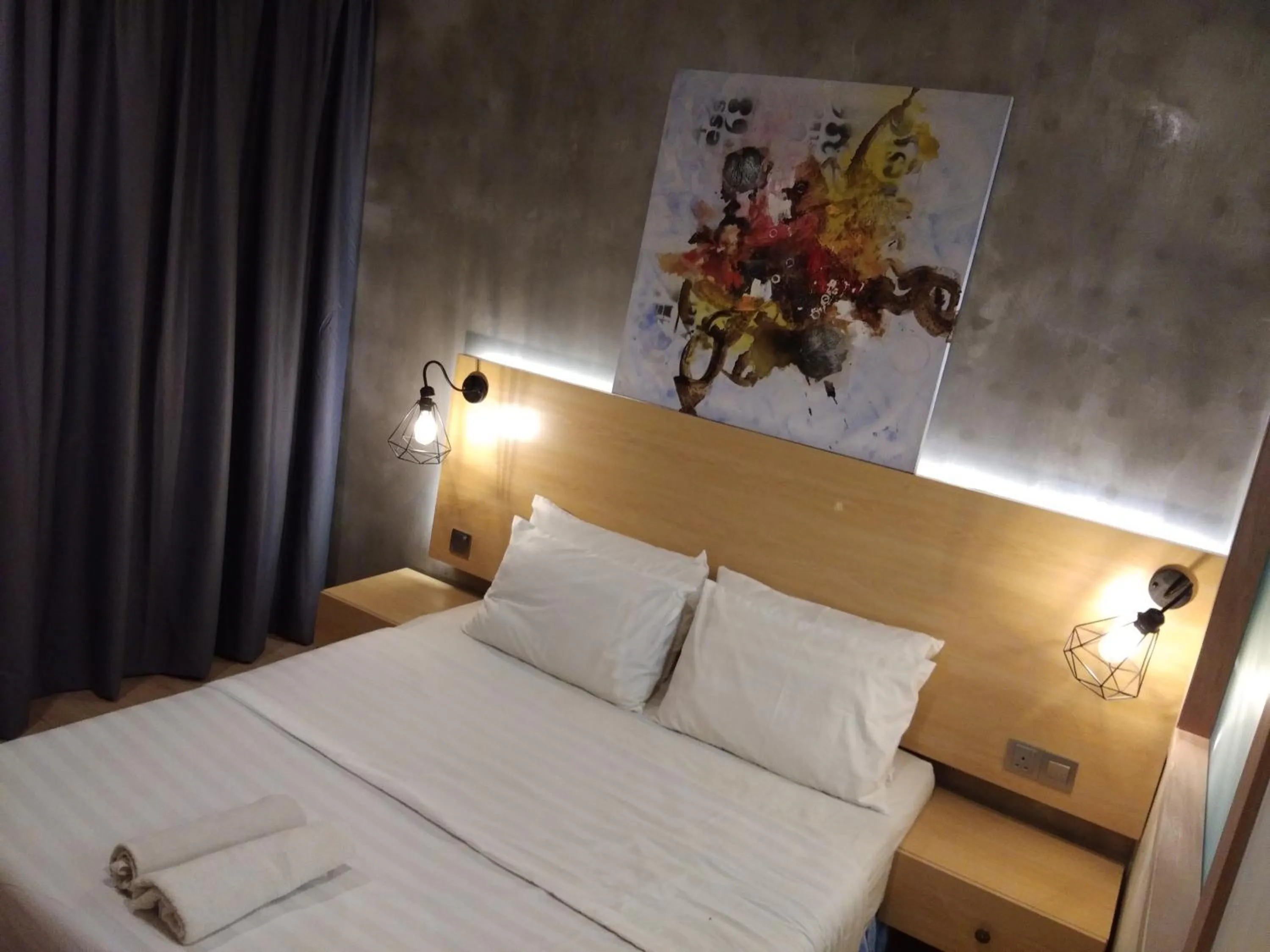 Bedroom, Bed in Raintree Boutique Hotel