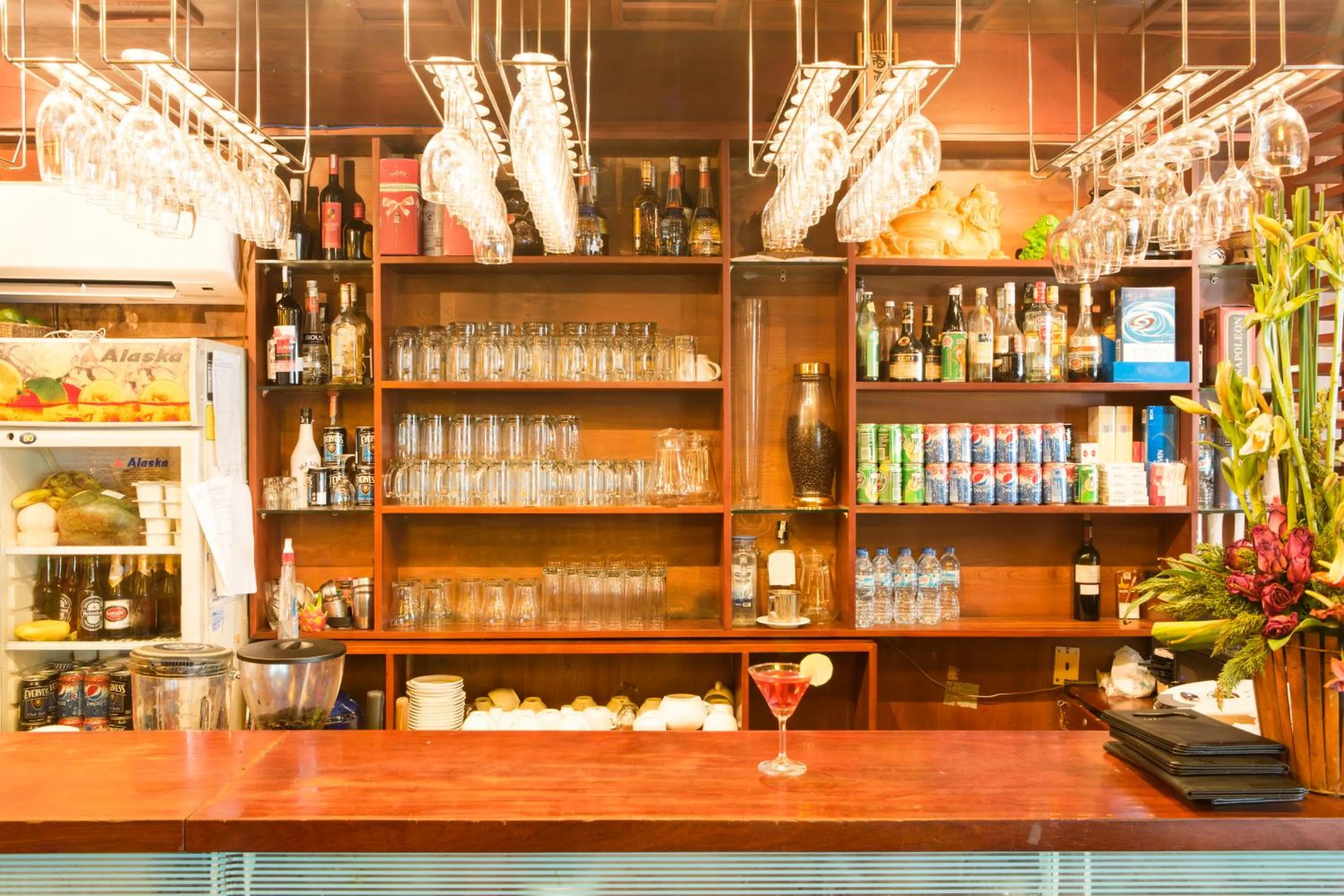 Restaurant/places to eat in Vien Dong Hotel 2