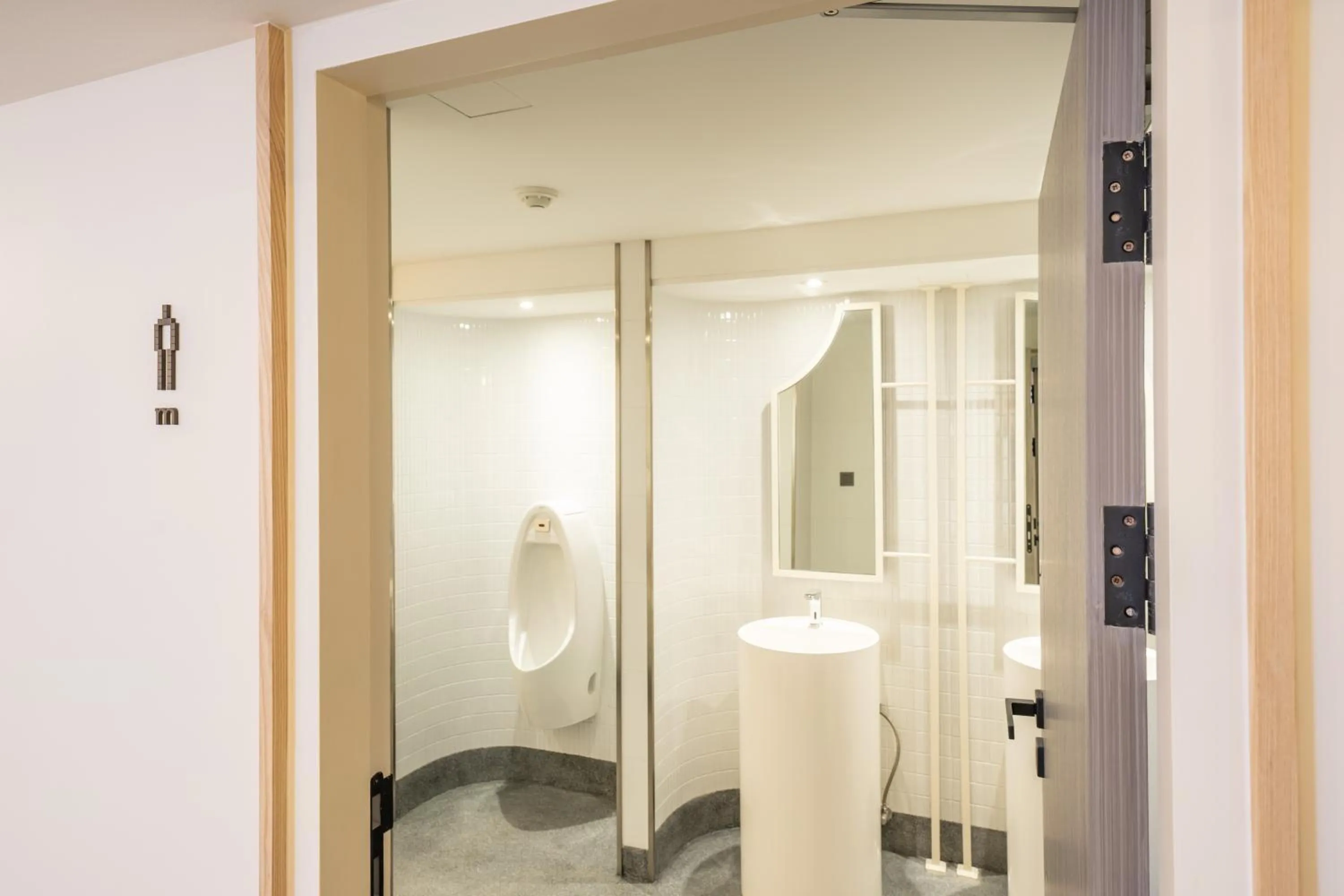 Toilet in YANH Ratchawat Hotel