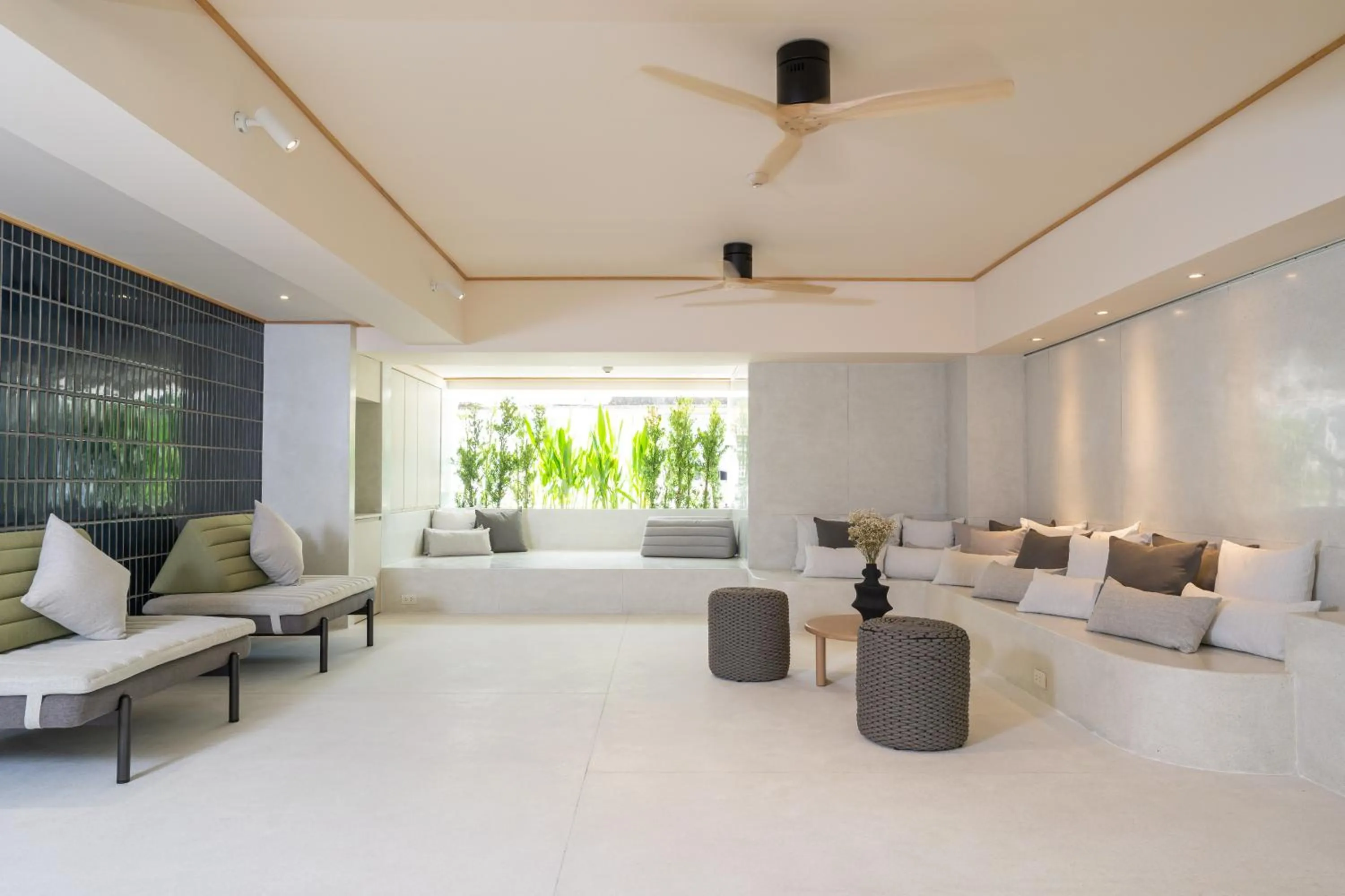 Living room in YANH Ratchawat Hotel