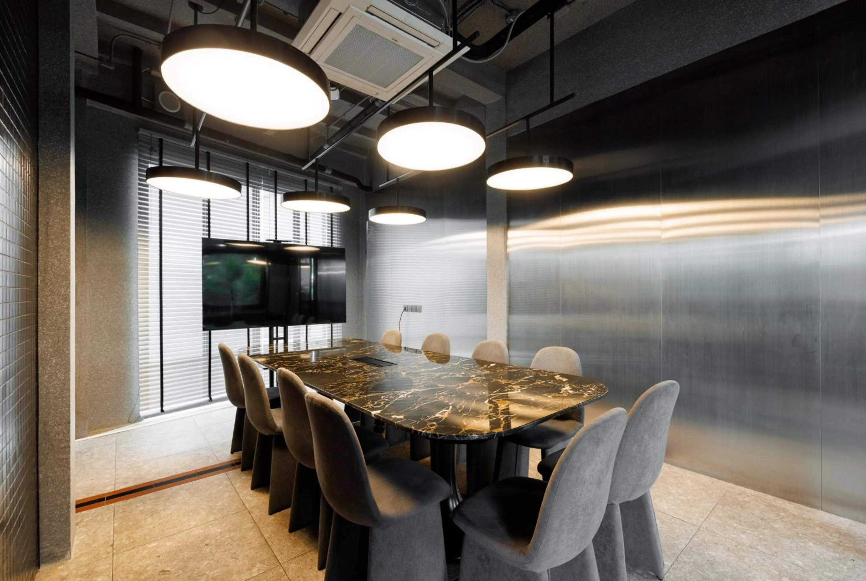 Property building in YANH Ratchawat Hotel