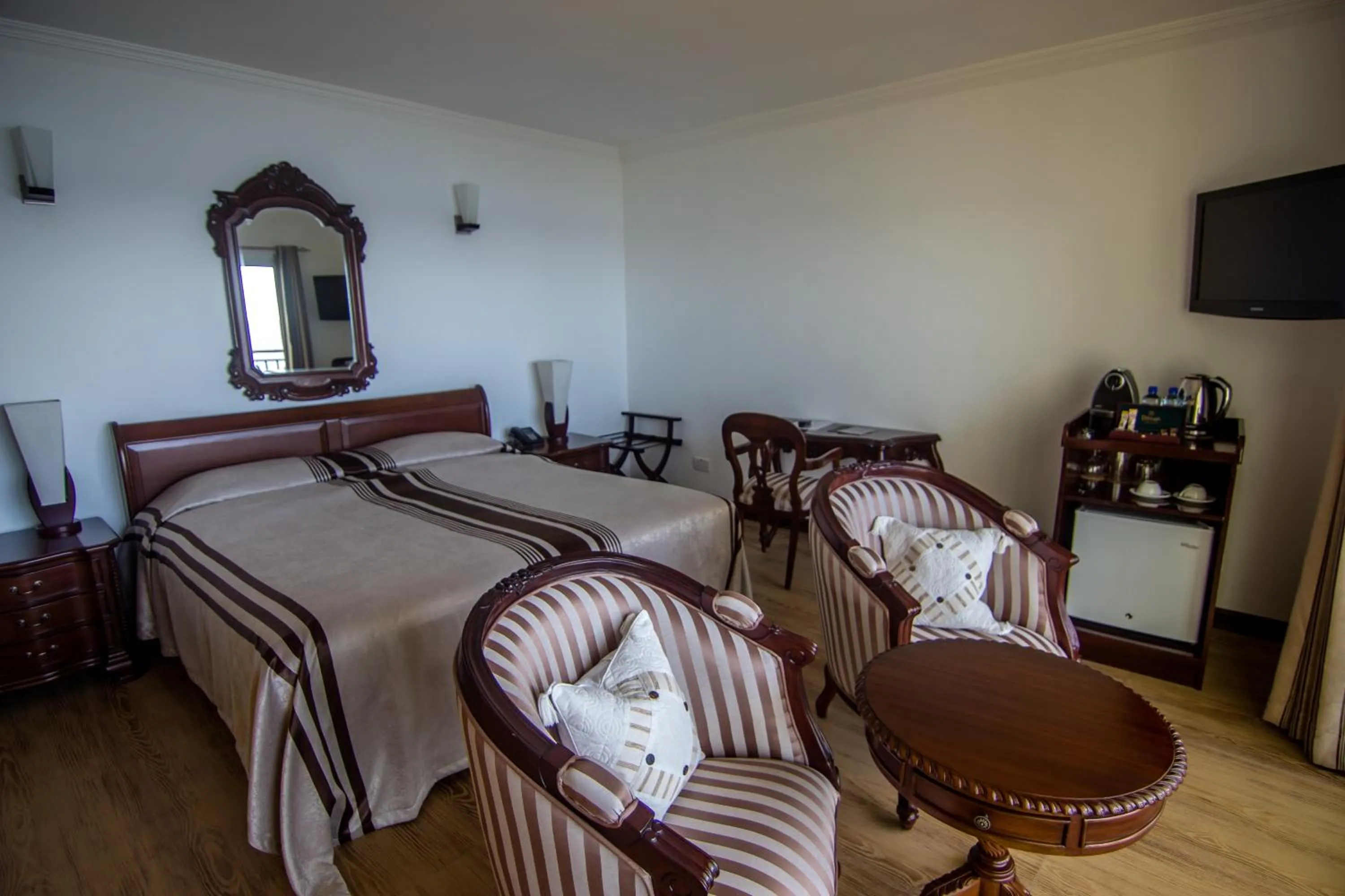 Bed in Treasure Cove Hotel & Restaurant