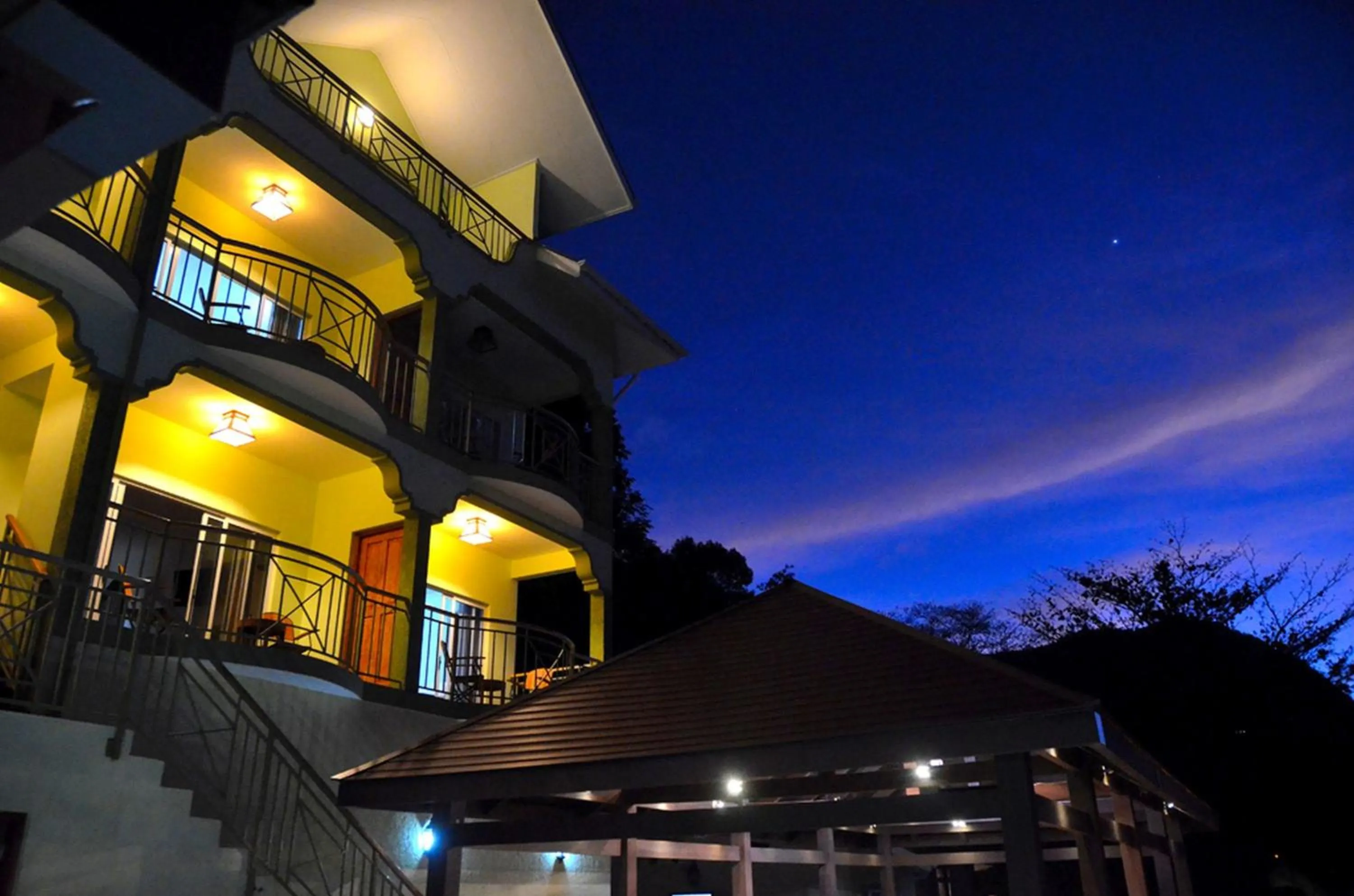 Facade/entrance in Treasure Cove Hotel & Restaurant