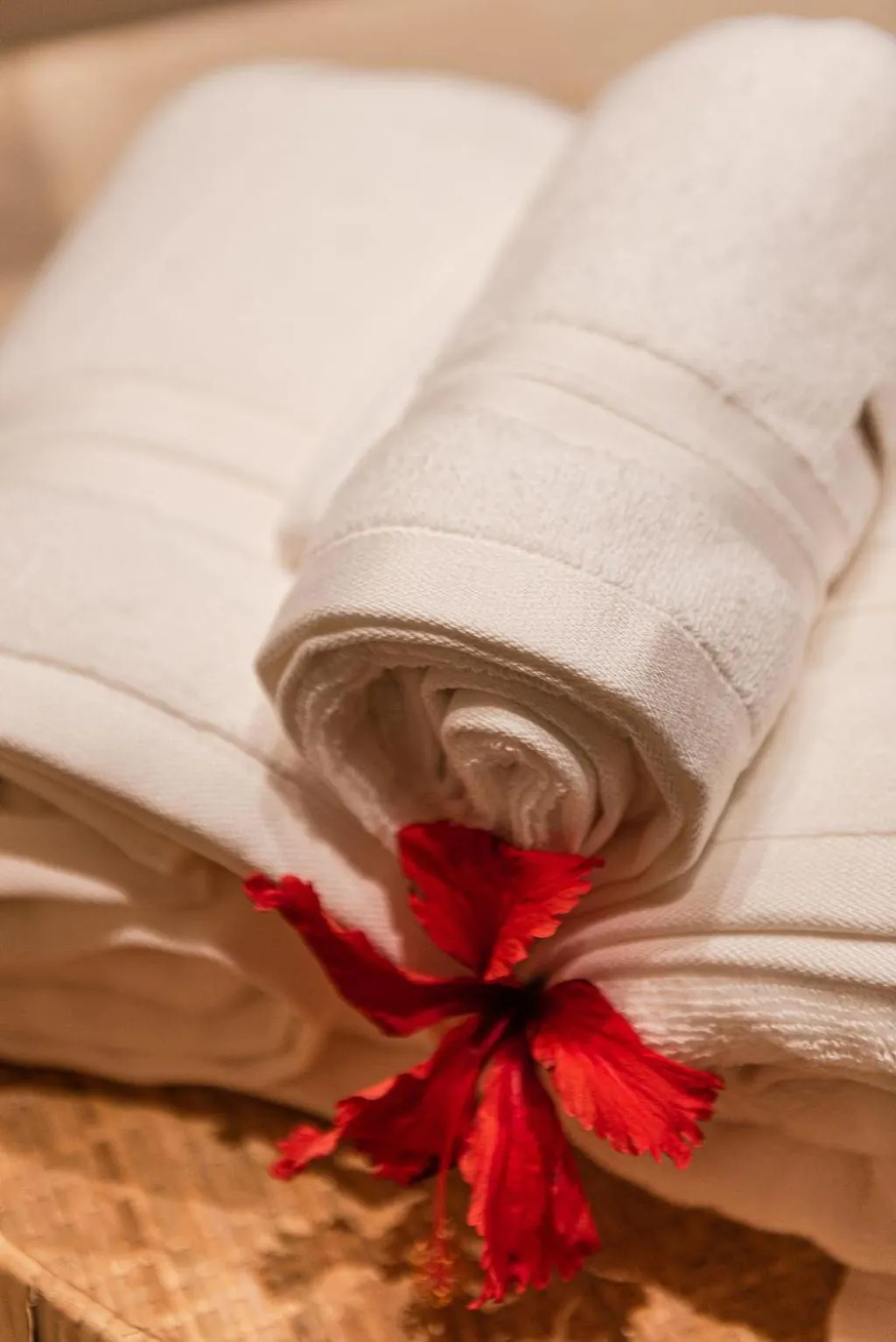 towels, Bed in POUSADA DO MIRANTE