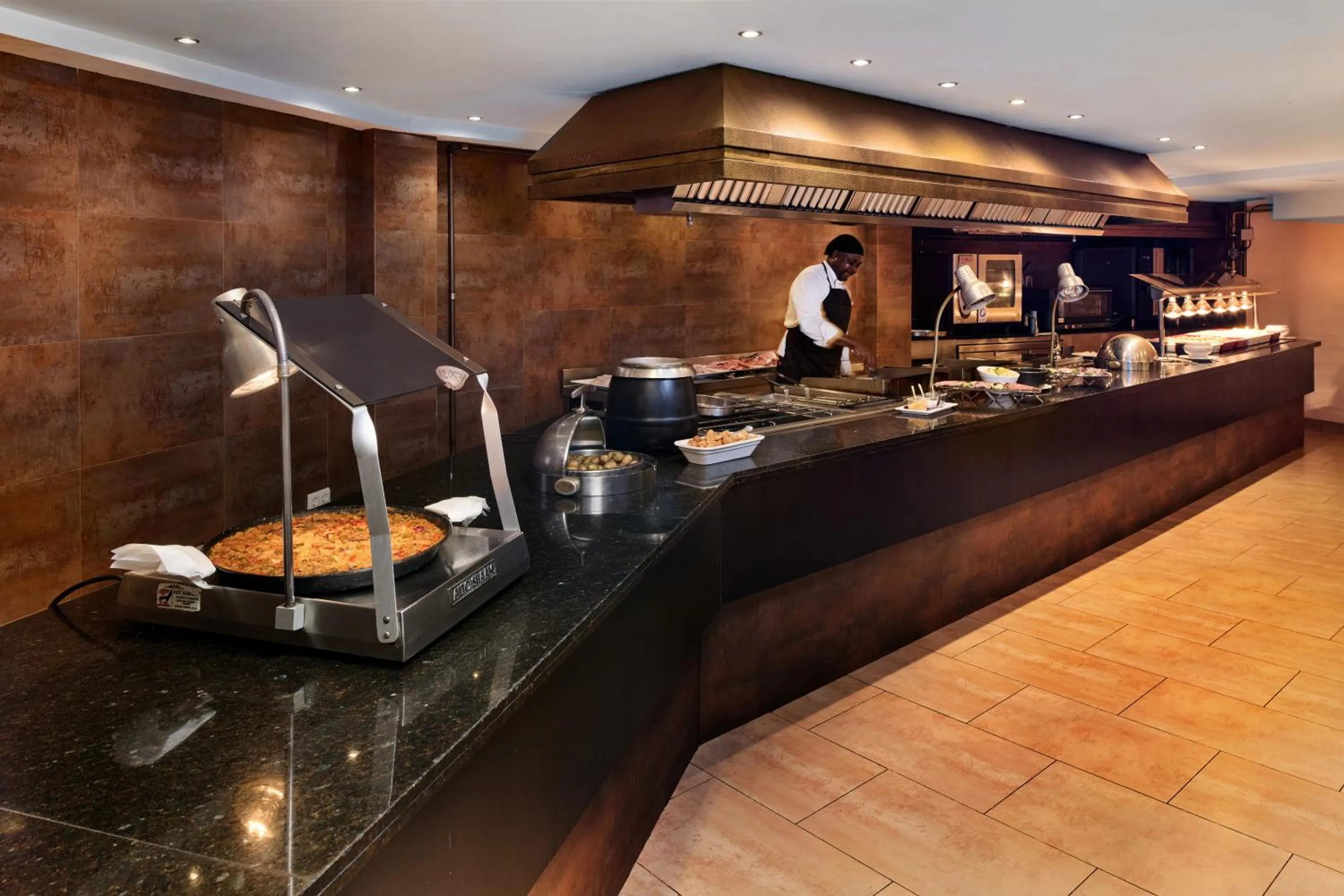 Restaurant/places to eat in Grupotel Orient