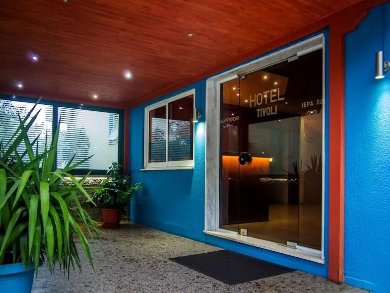 Property building in Tivoli