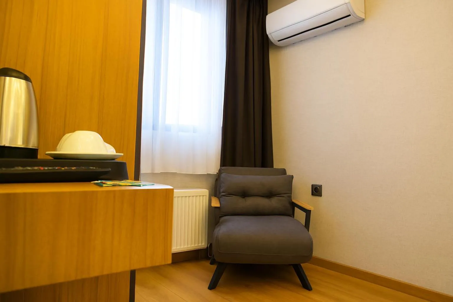 Coffee/tea facilities in CALENBERG HOTEL