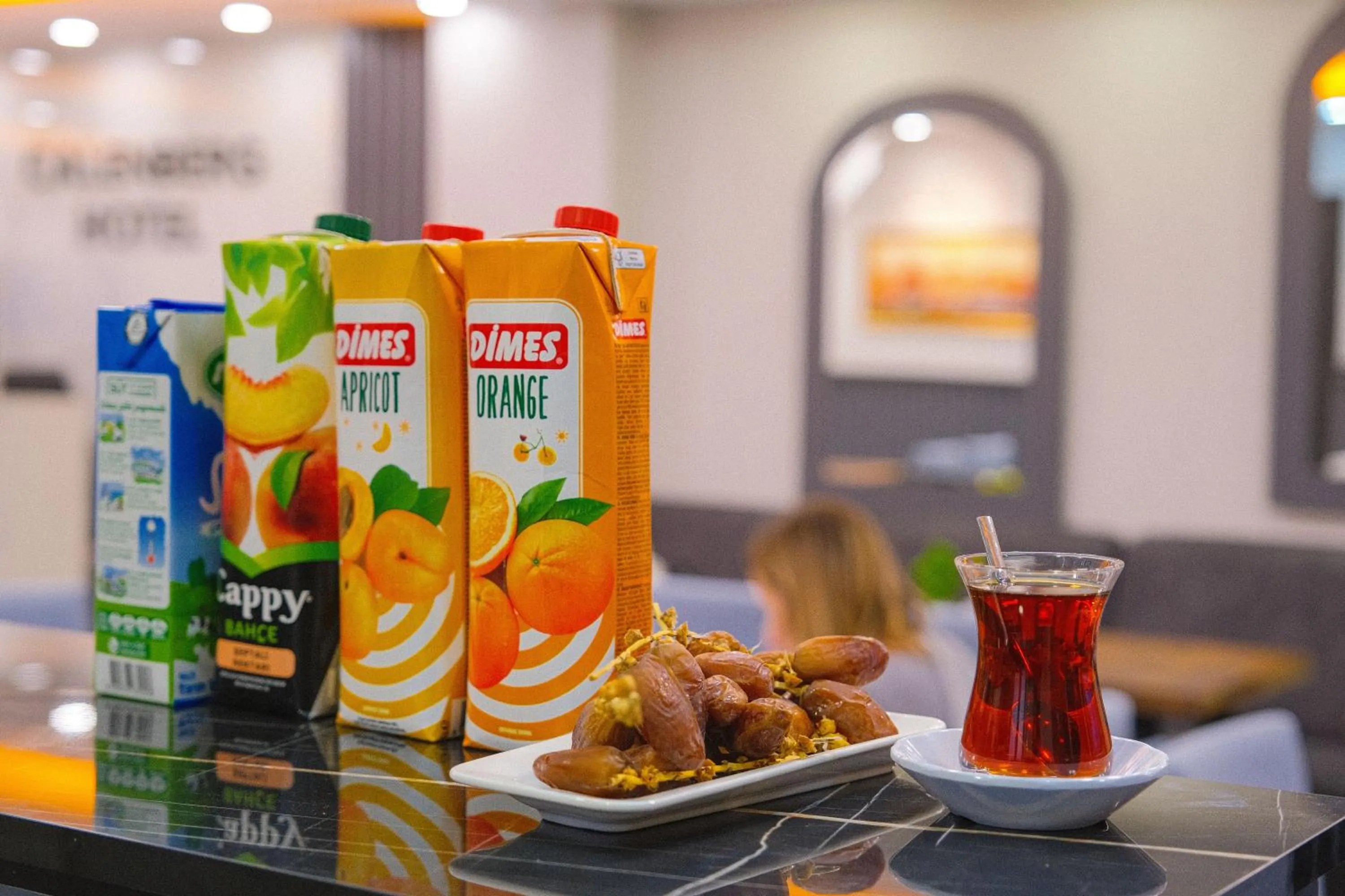 Food and drinks in CALENBERG HOTEL