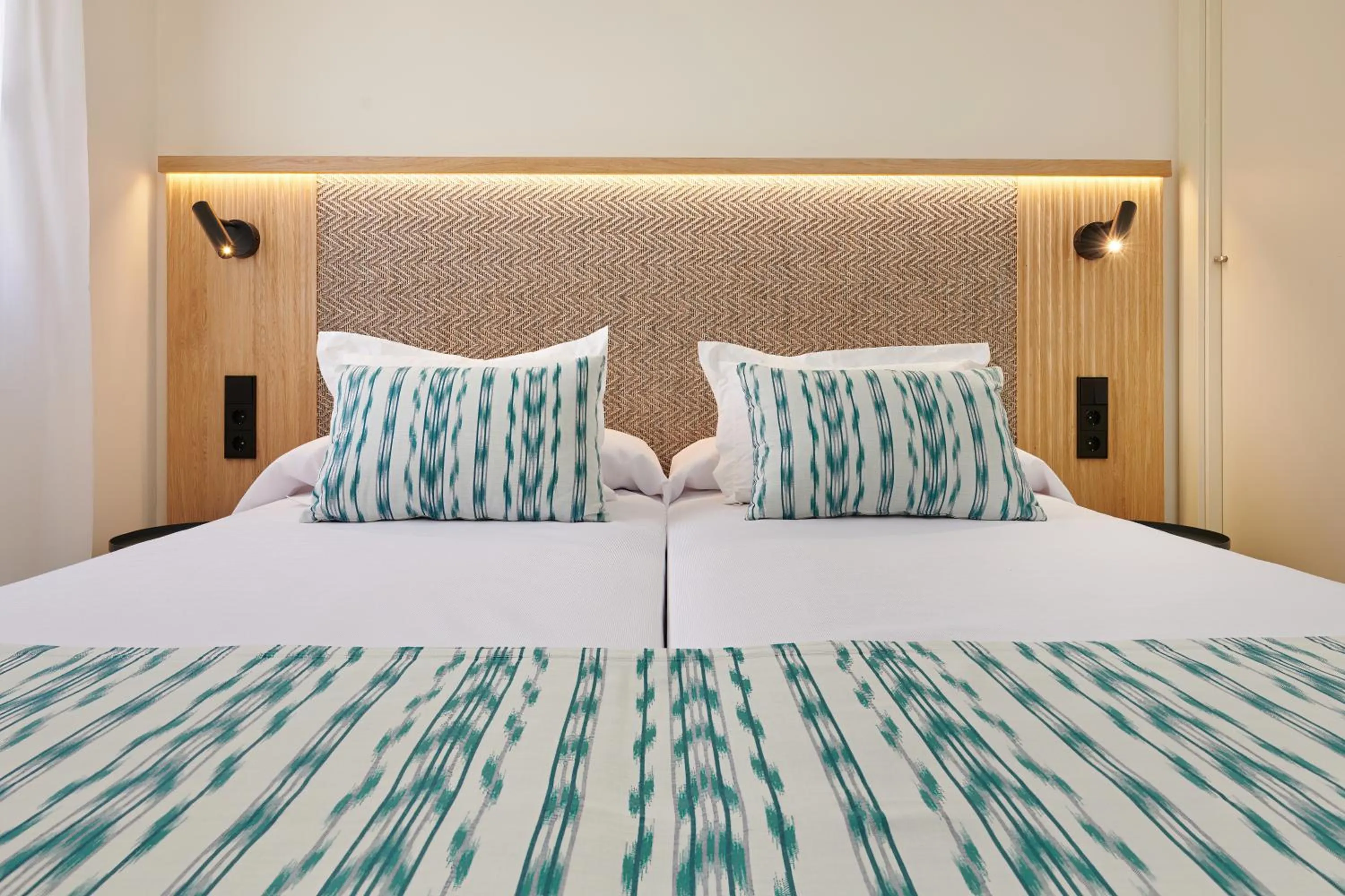 Bedroom, Bed in Grupotel Mar de Menorca