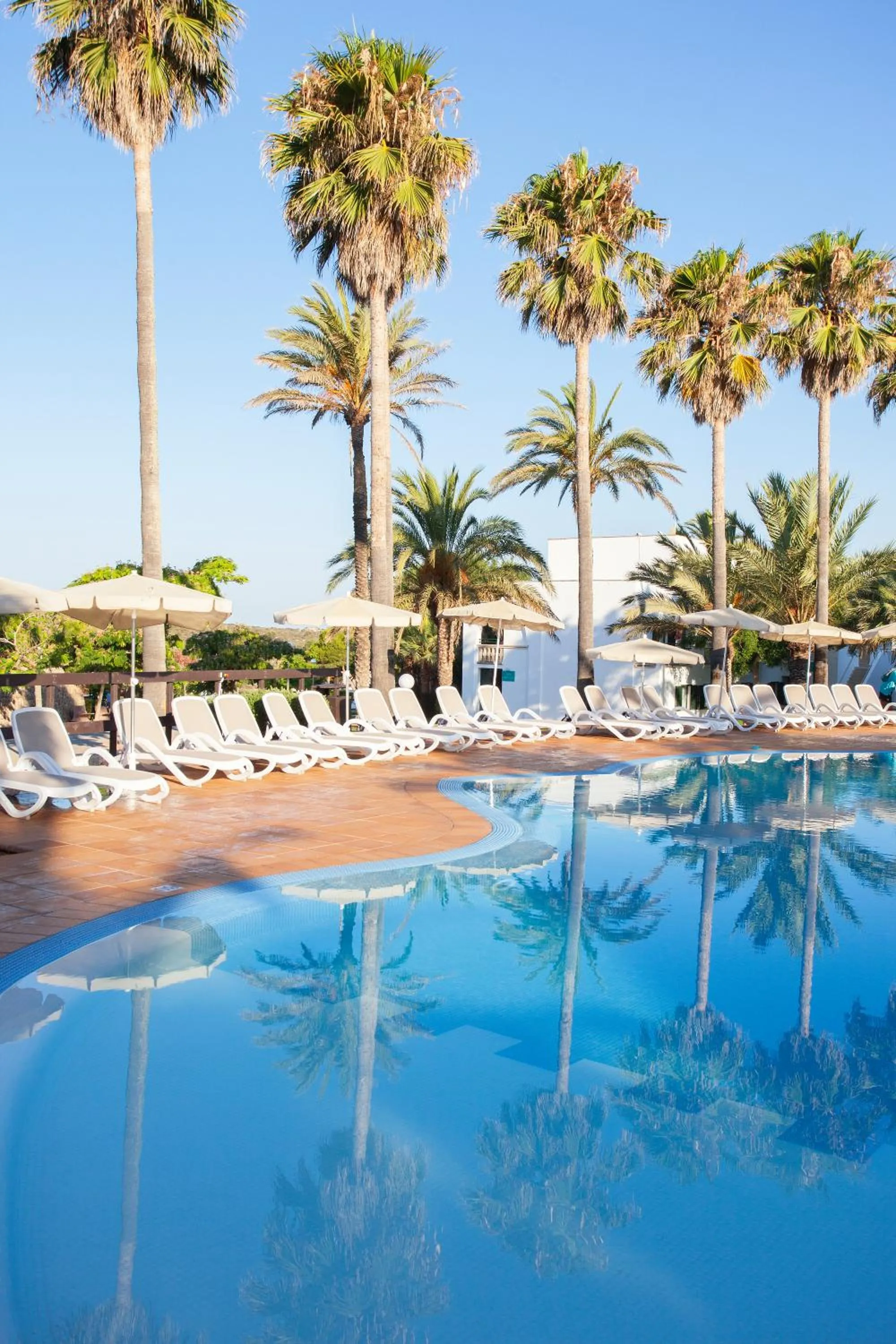 Day in Grupotel Mar de Menorca