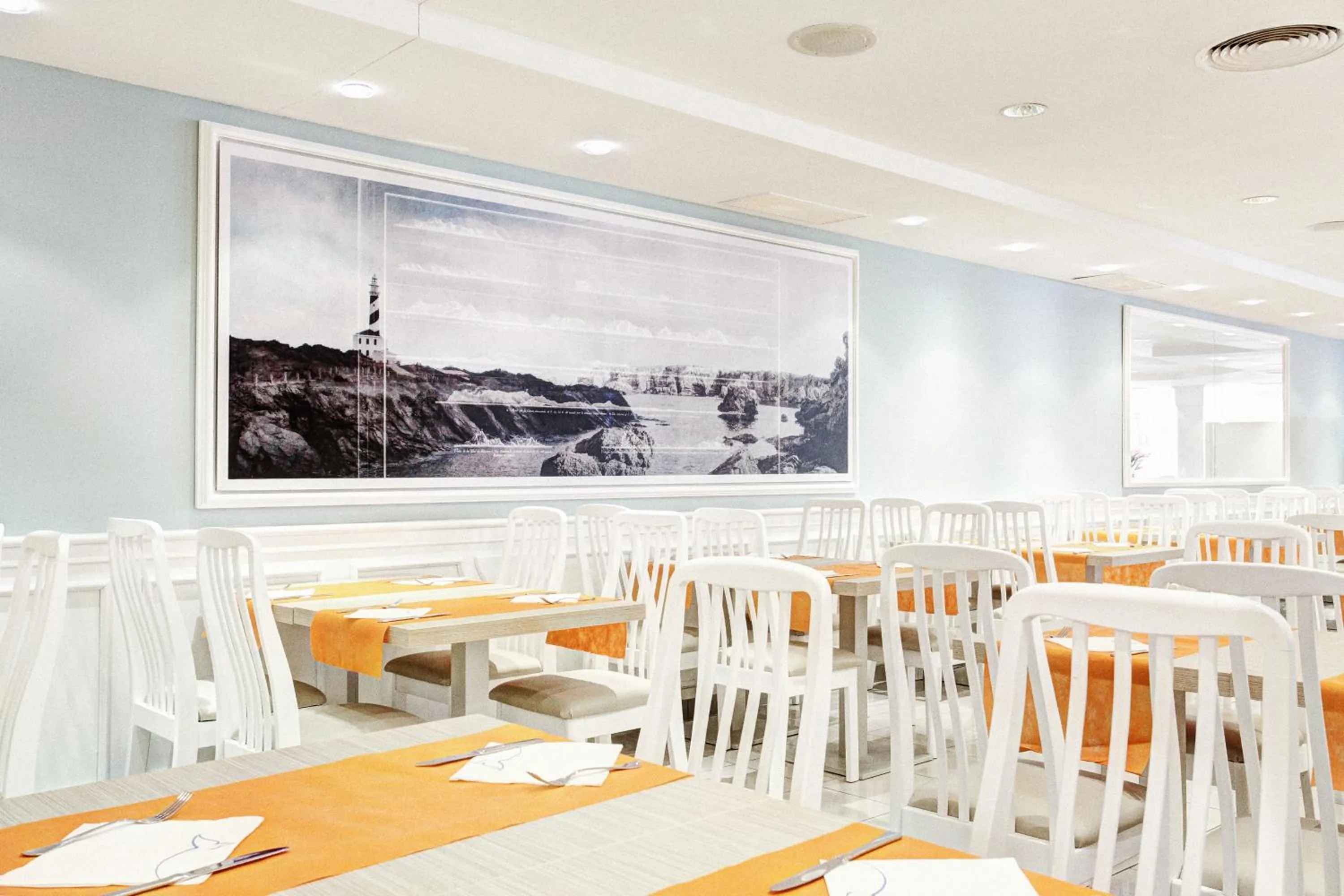 Restaurant/places to eat in Grupotel Mar de Menorca