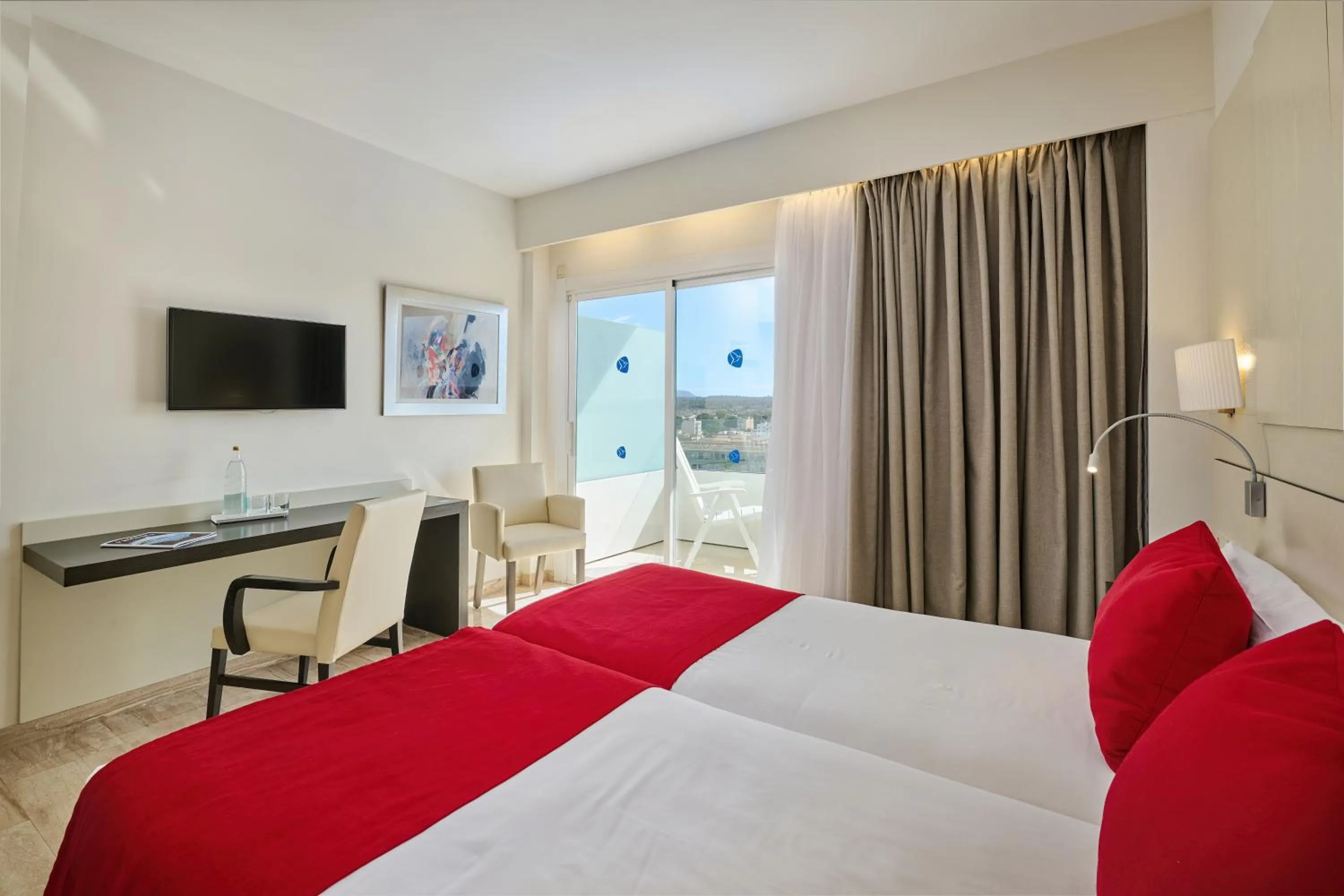 Bedroom, Bed in Grupotel Taurus Park