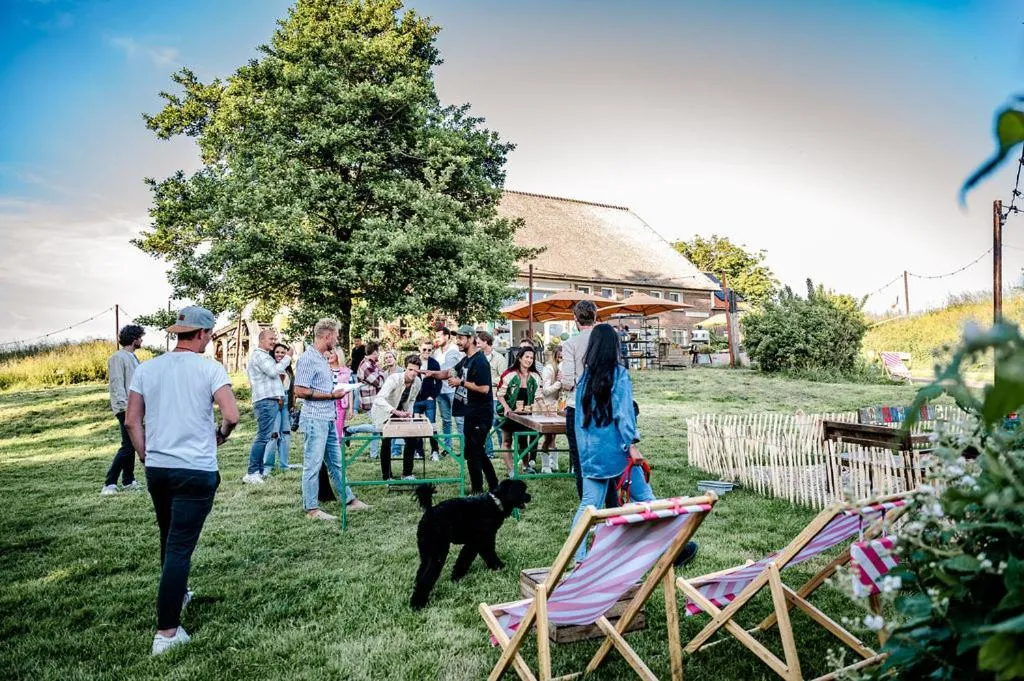 Property building in TinyParks Cast Away