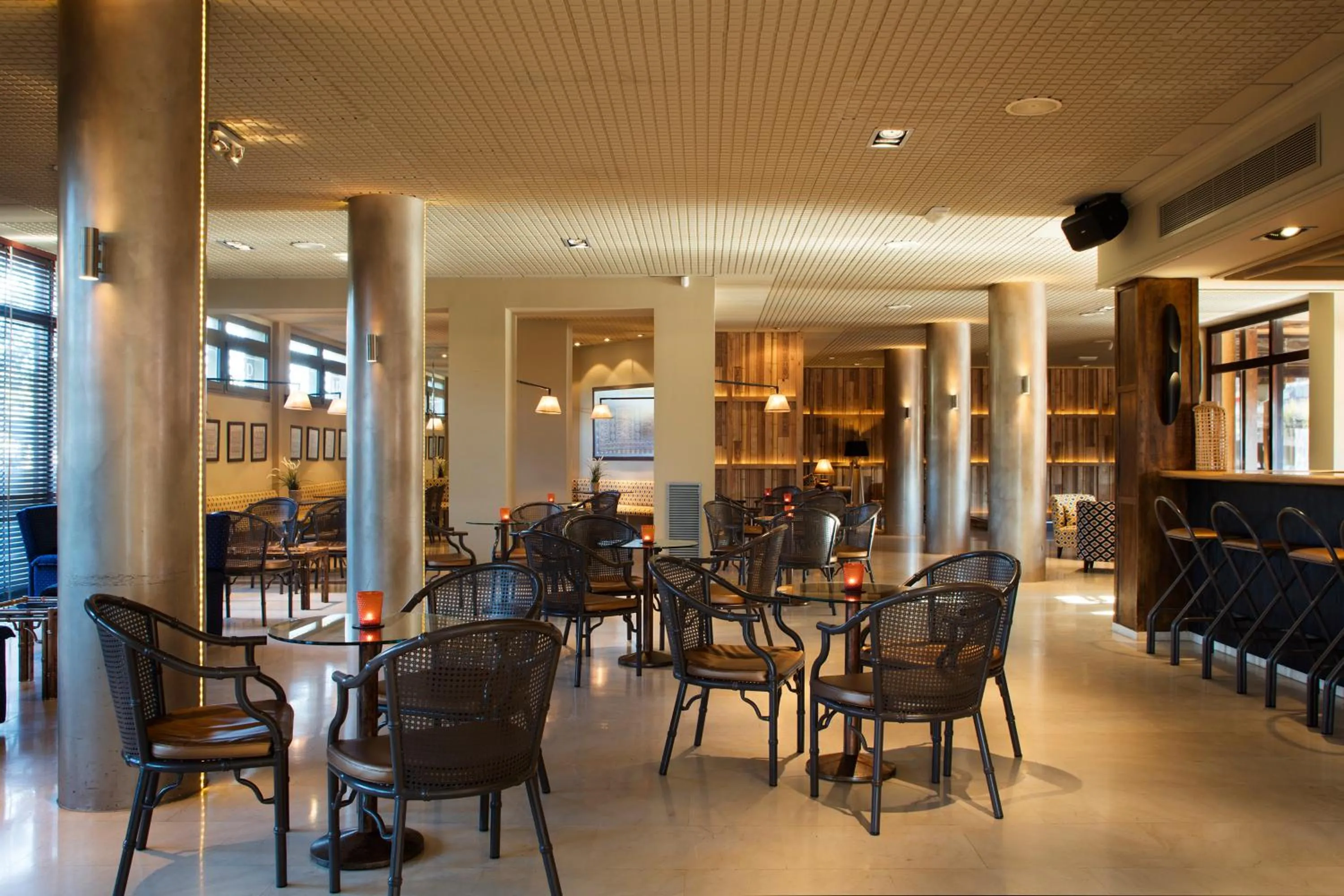 Lounge or bar in Luna Club Hotel Yoga & Spa 4Sup