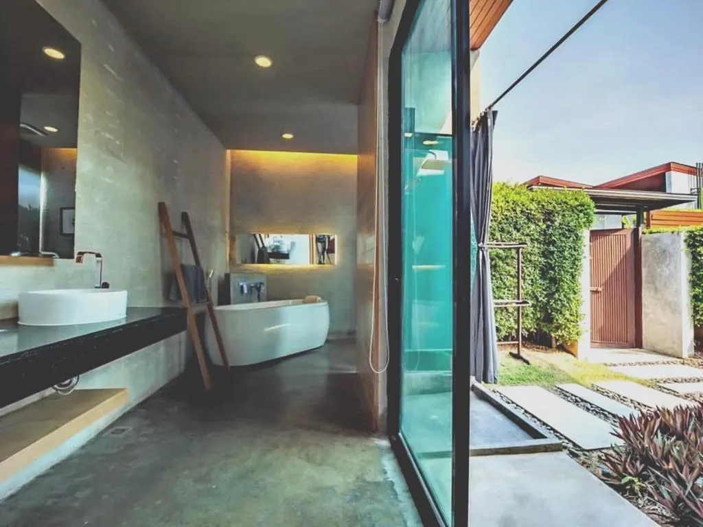 Sunday Sea Two Pool Villa Pattaya