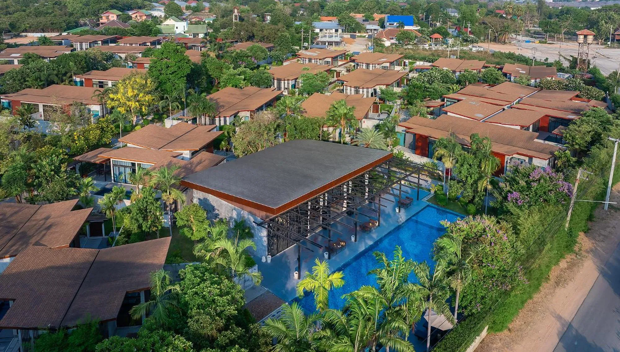 Swimming pool in Sunday Sea Two Pool Villa Pattaya