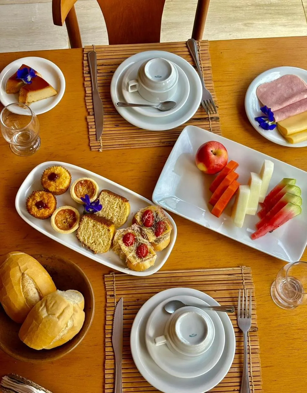 Breakfast in Pousada Corais do Bitingui