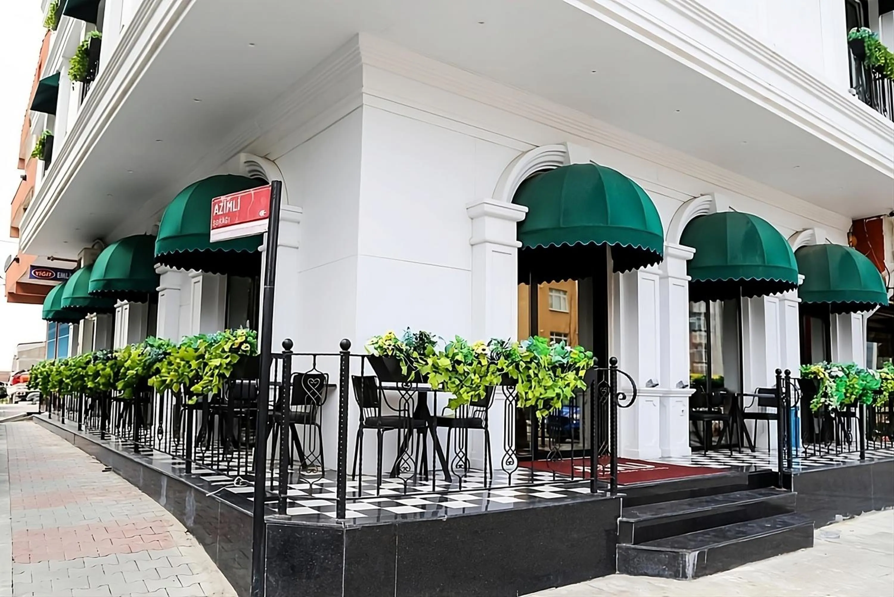 Property building in AXU AIRPORT HOTEL