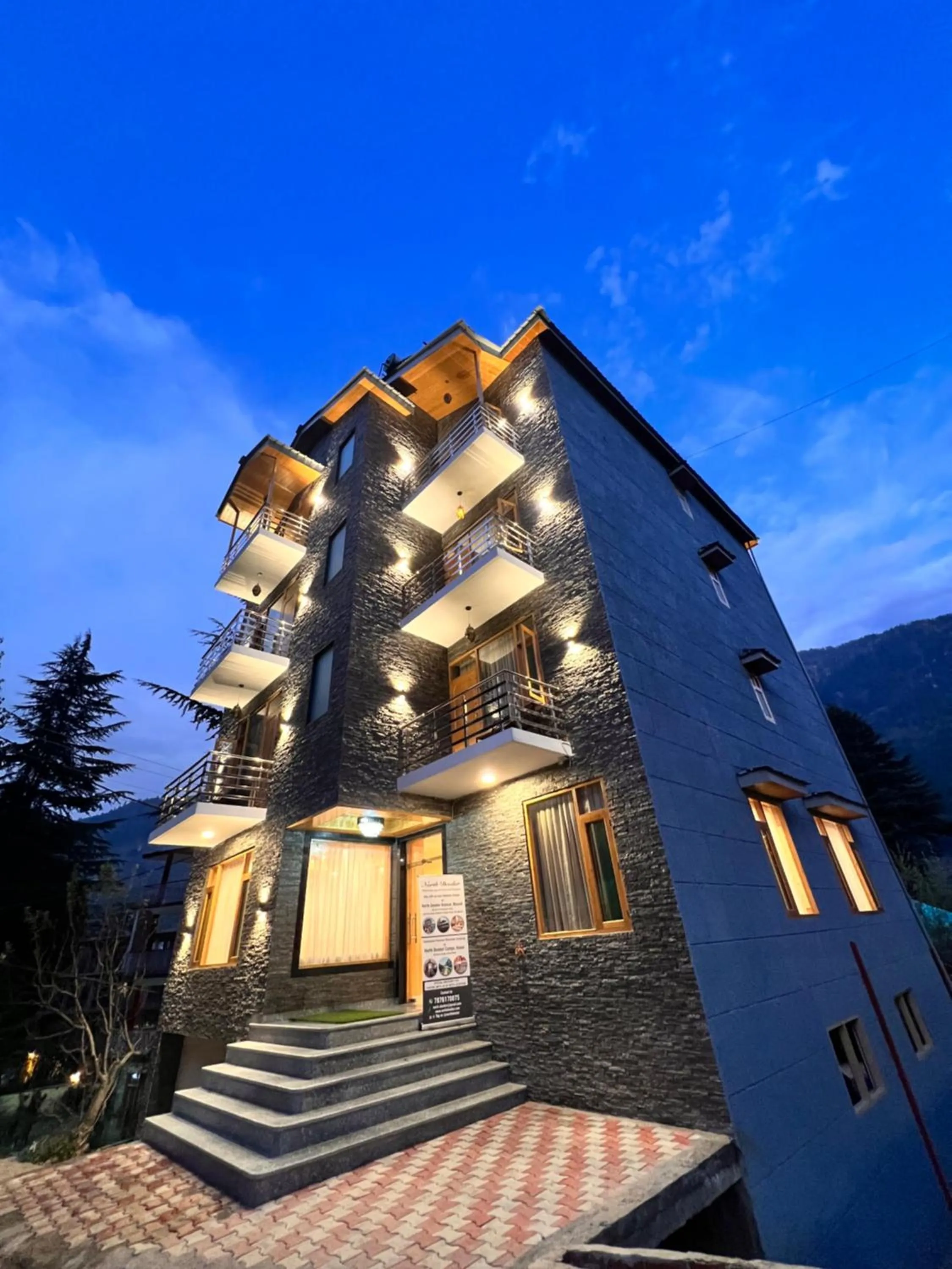Property building in North Deodar Avenue, Manali