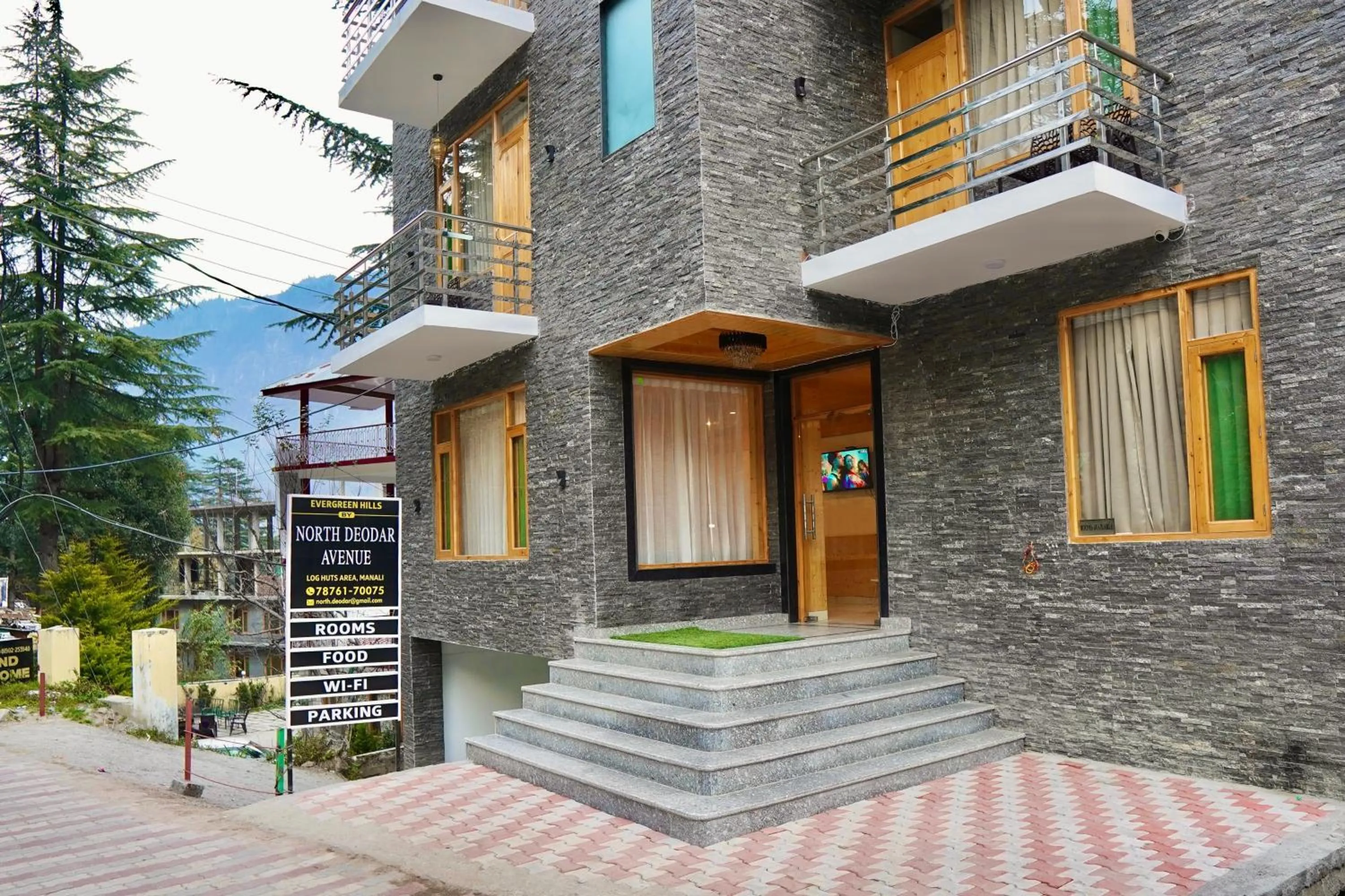 Property building in North Deodar Avenue, Manali